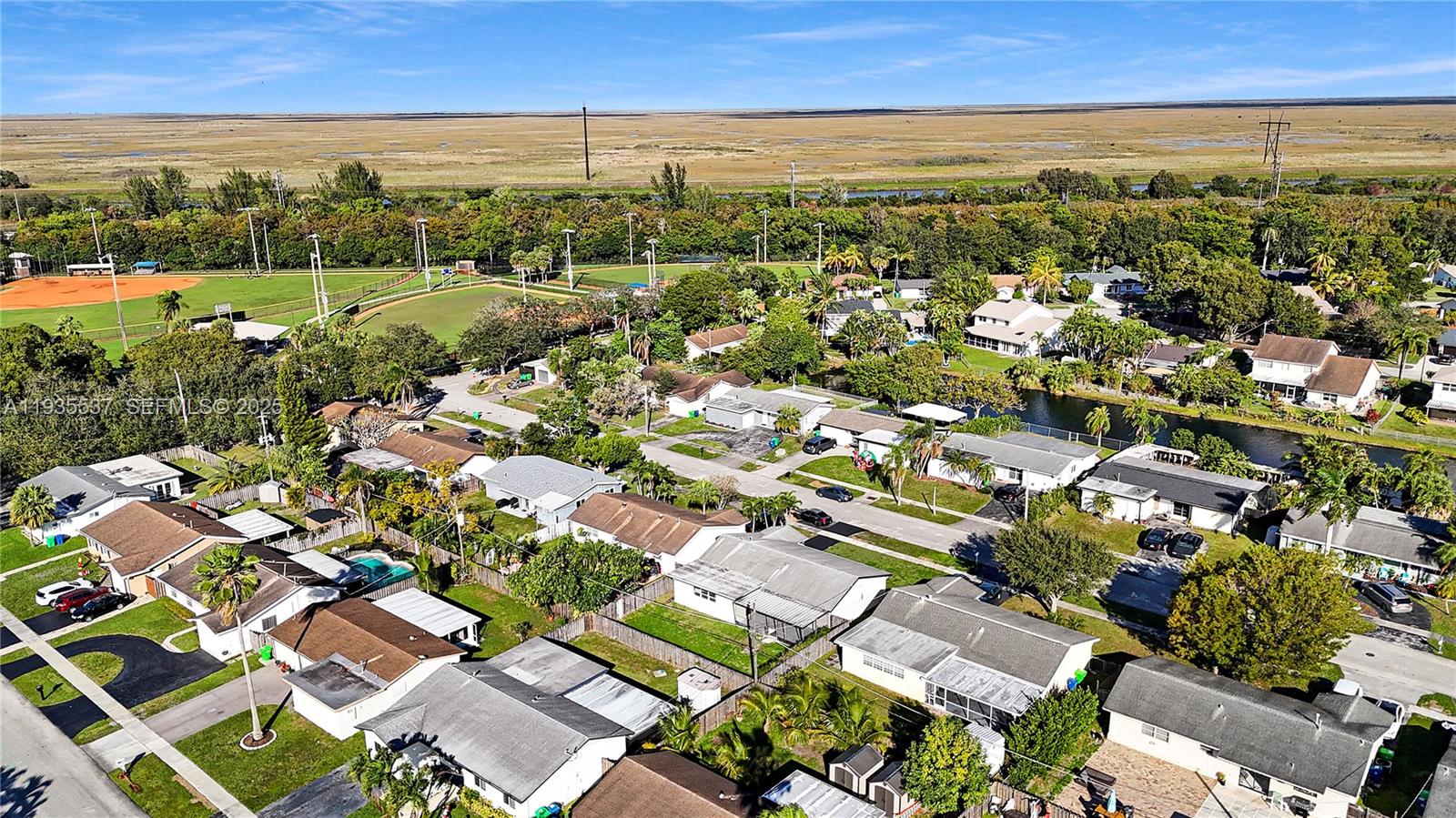 SUNRISE GOLF VLG SEC 24 - Residential