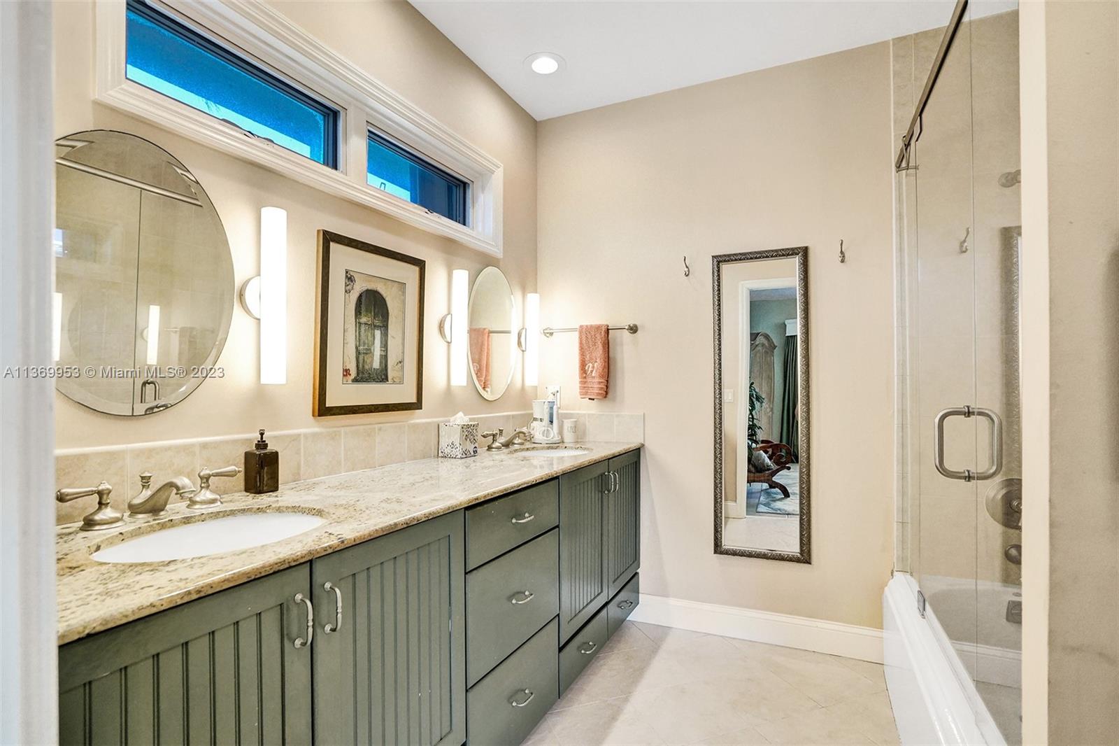 MIAMI SHORES BAY PK ESTAT - Residential