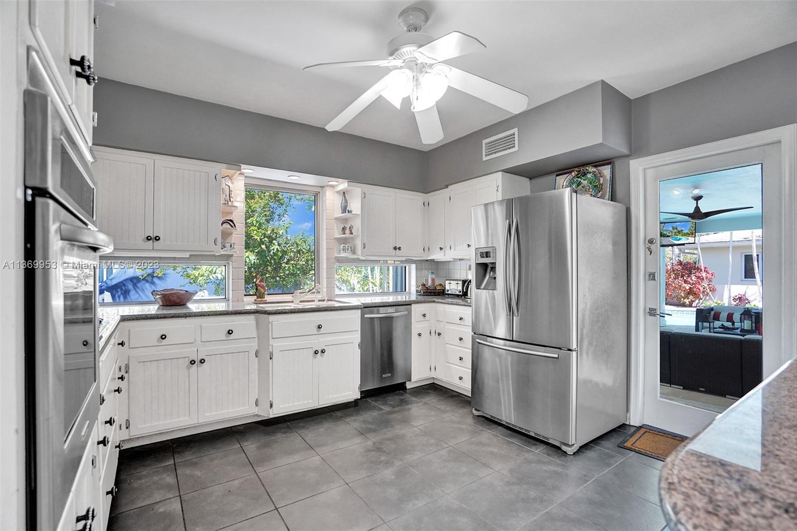 MIAMI SHORES BAY PK ESTAT - Residential