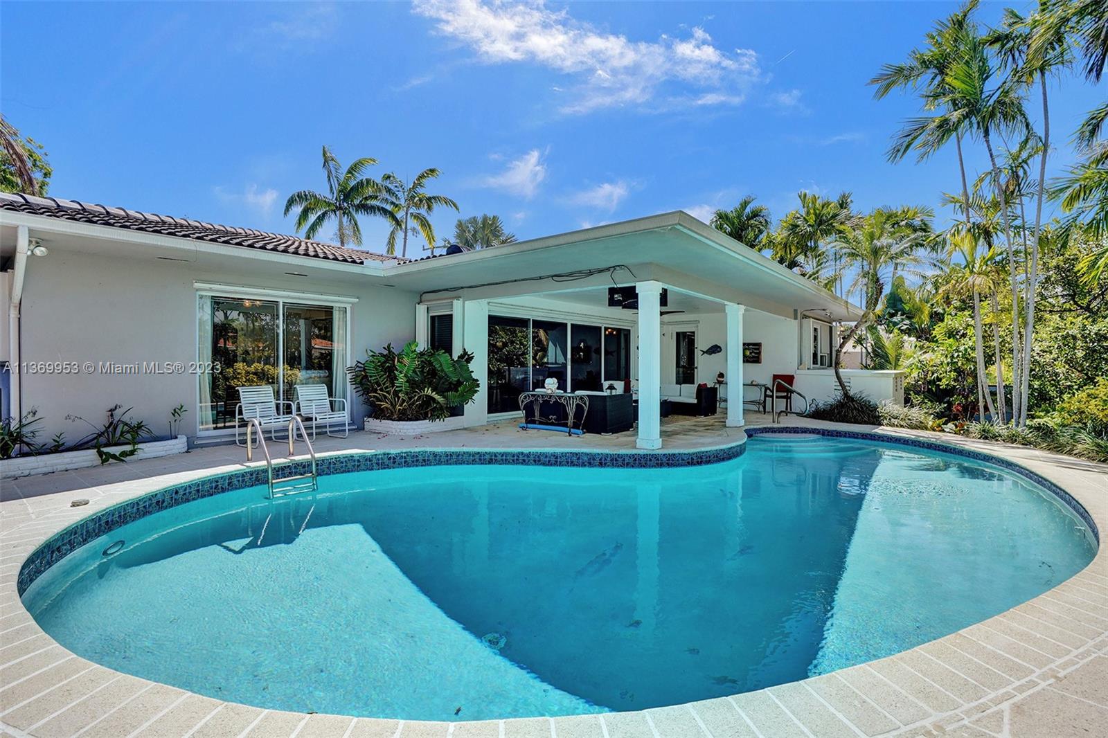 MIAMI SHORES BAY PK ESTAT - Residential