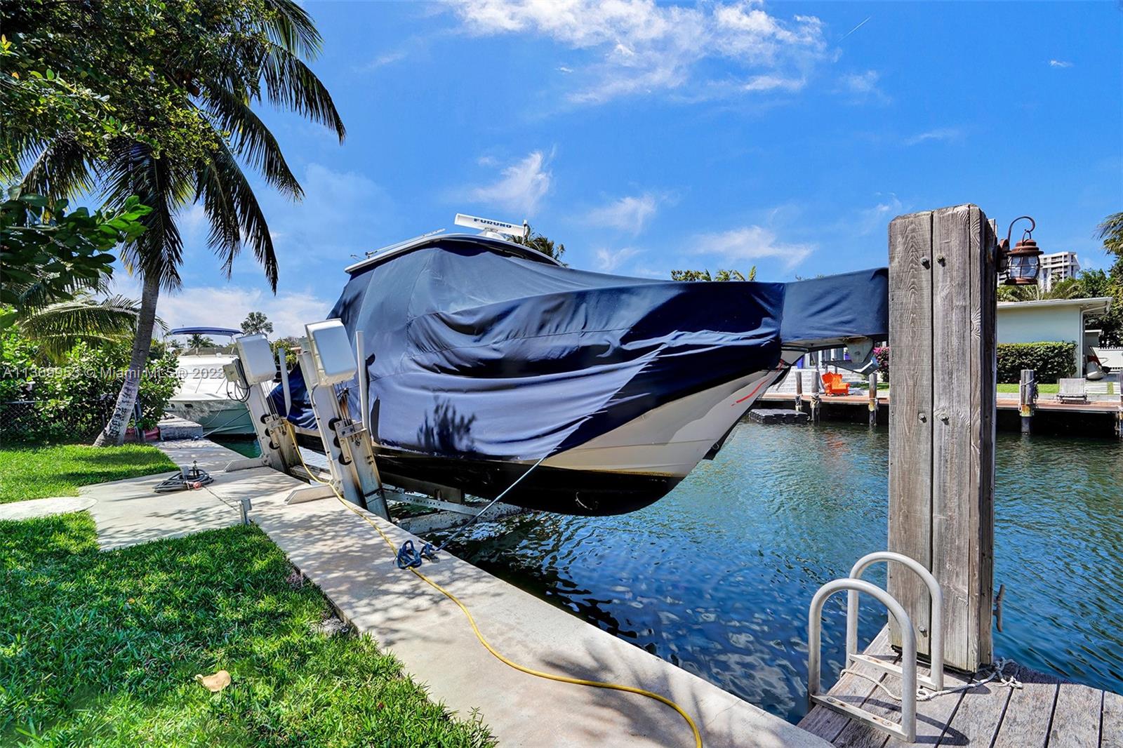 MIAMI SHORES BAY PK ESTAT - Residential