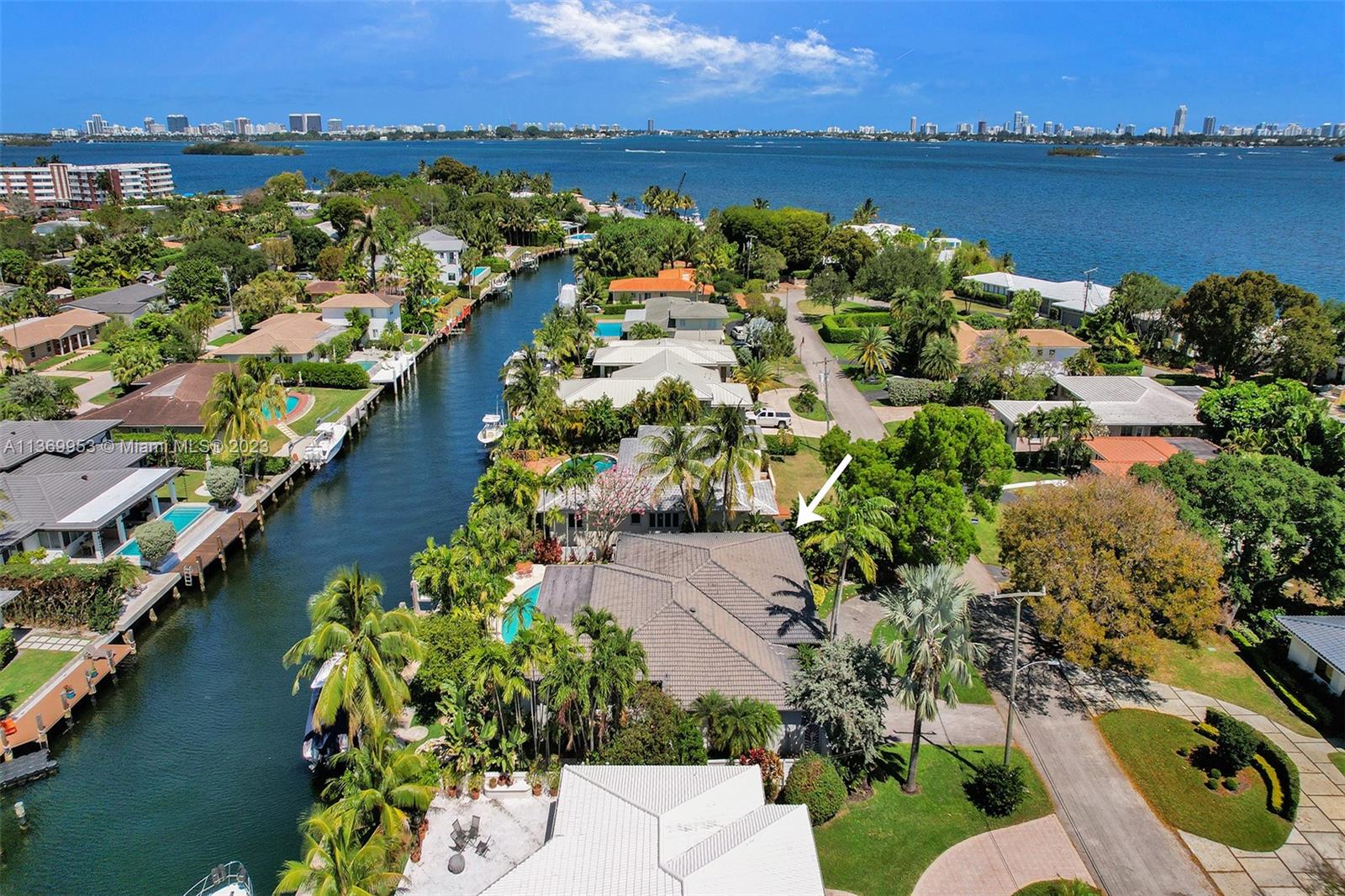 MIAMI SHORES BAY PK ESTAT - Residential