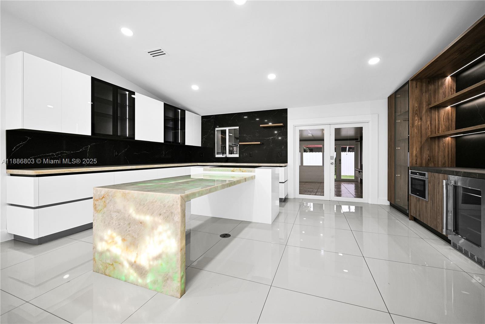 BIRD ESTATES - Residential Lease