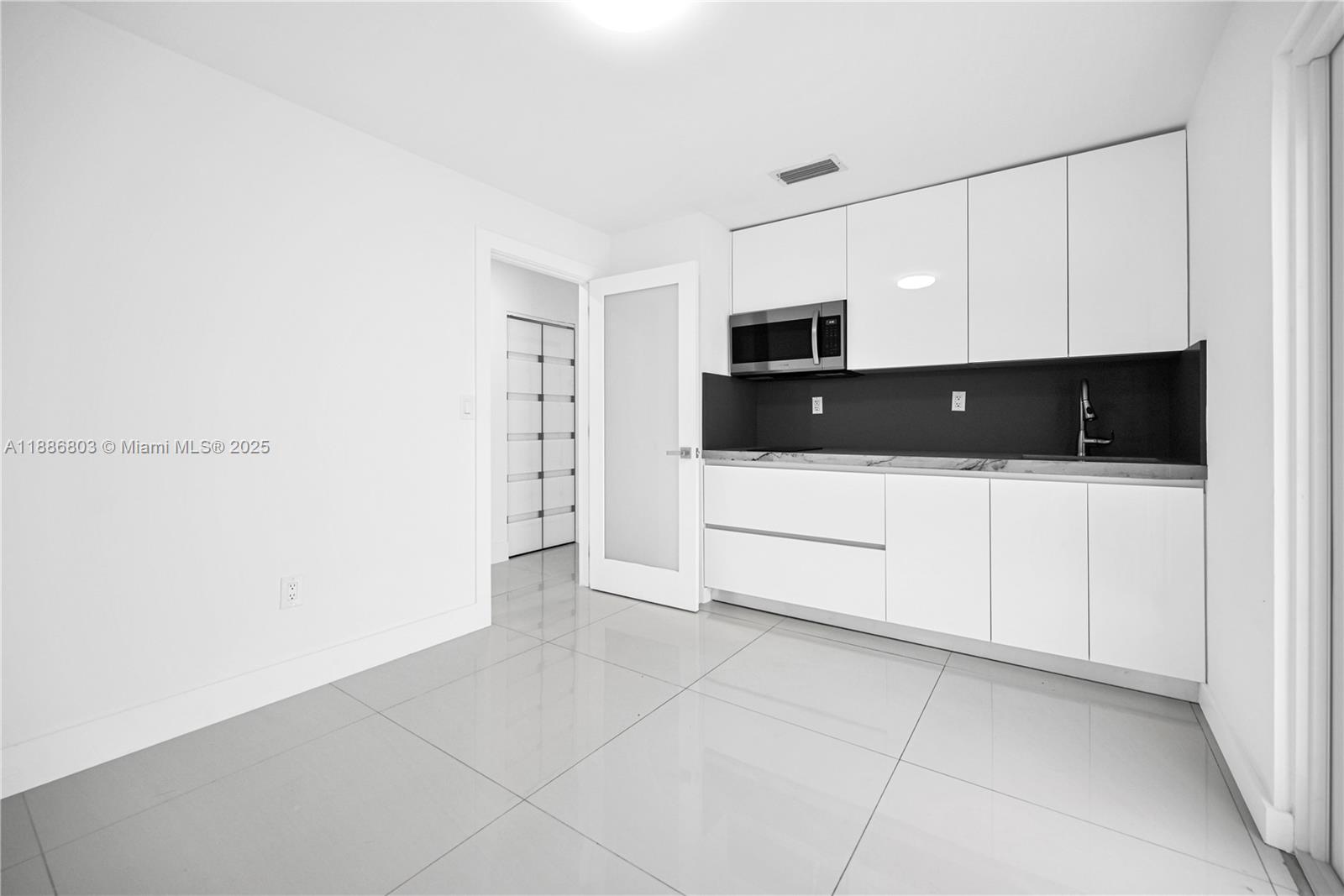 BIRD ESTATES - Residential Lease