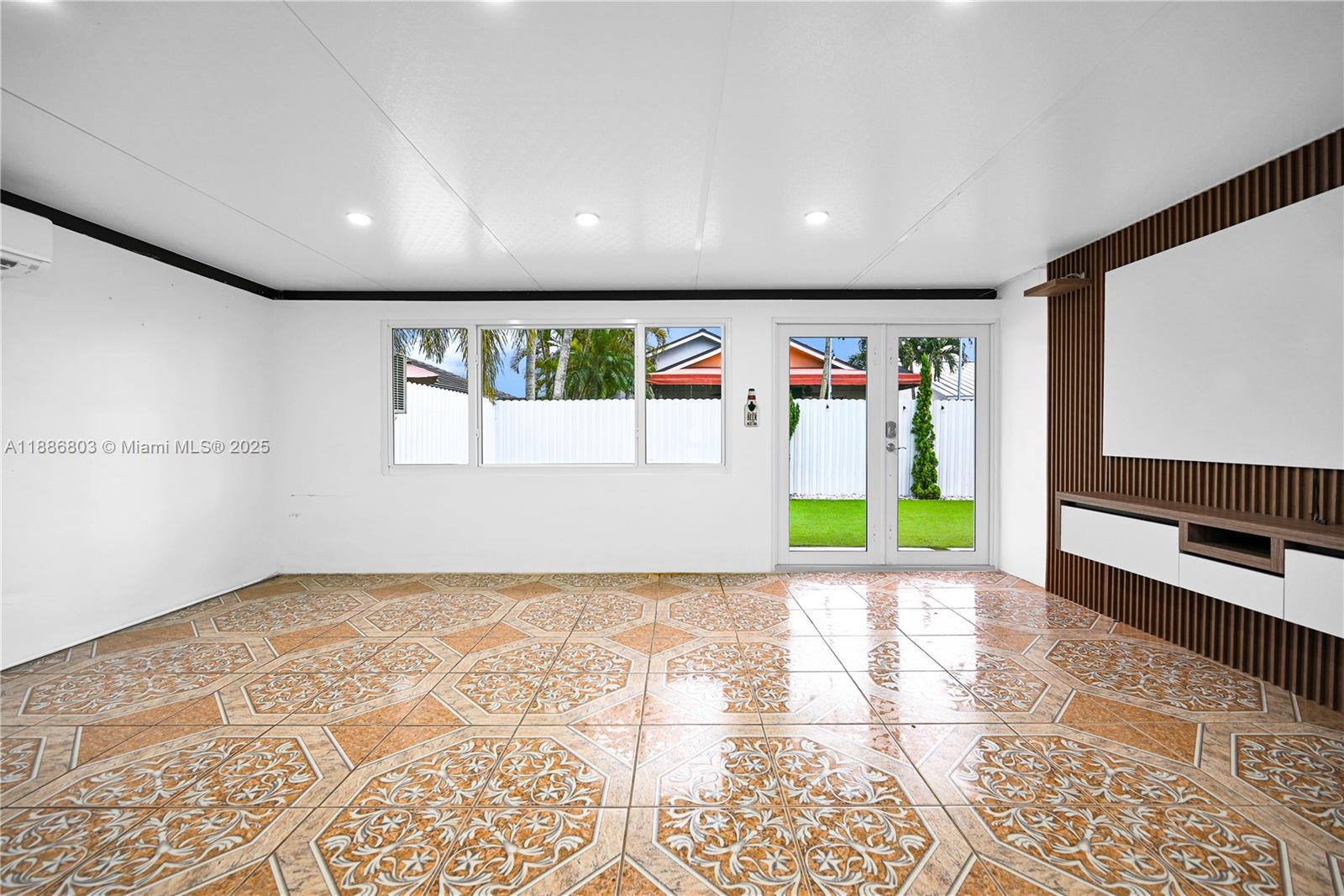 BIRD ESTATES - Residential Lease