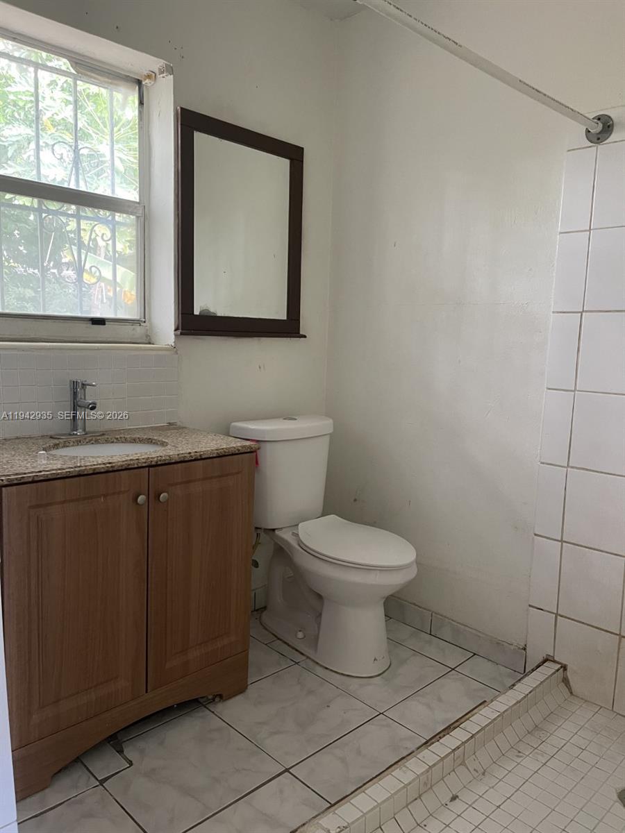 WASHINGTON PARK FOURTH AD - Residential Lease