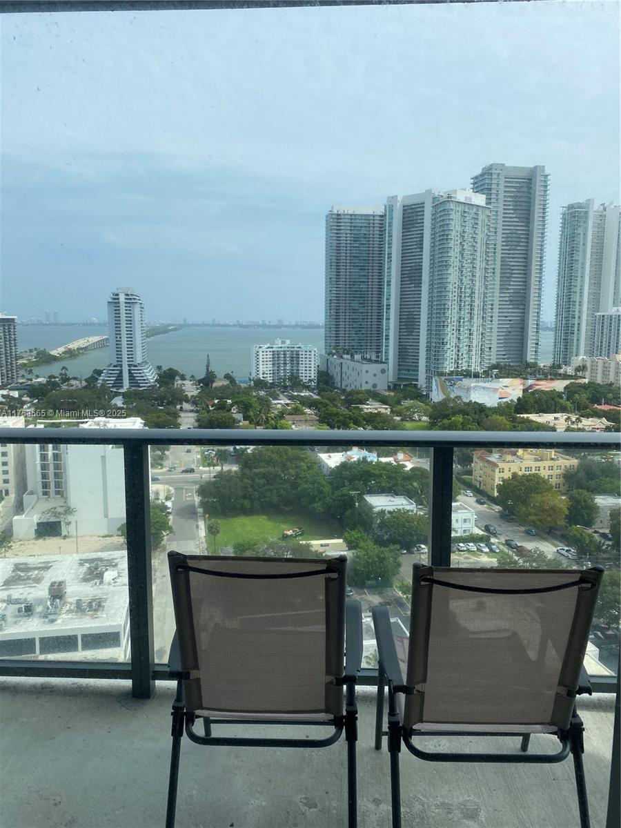 3401 MIDTOWN CONDO - Residential Lease