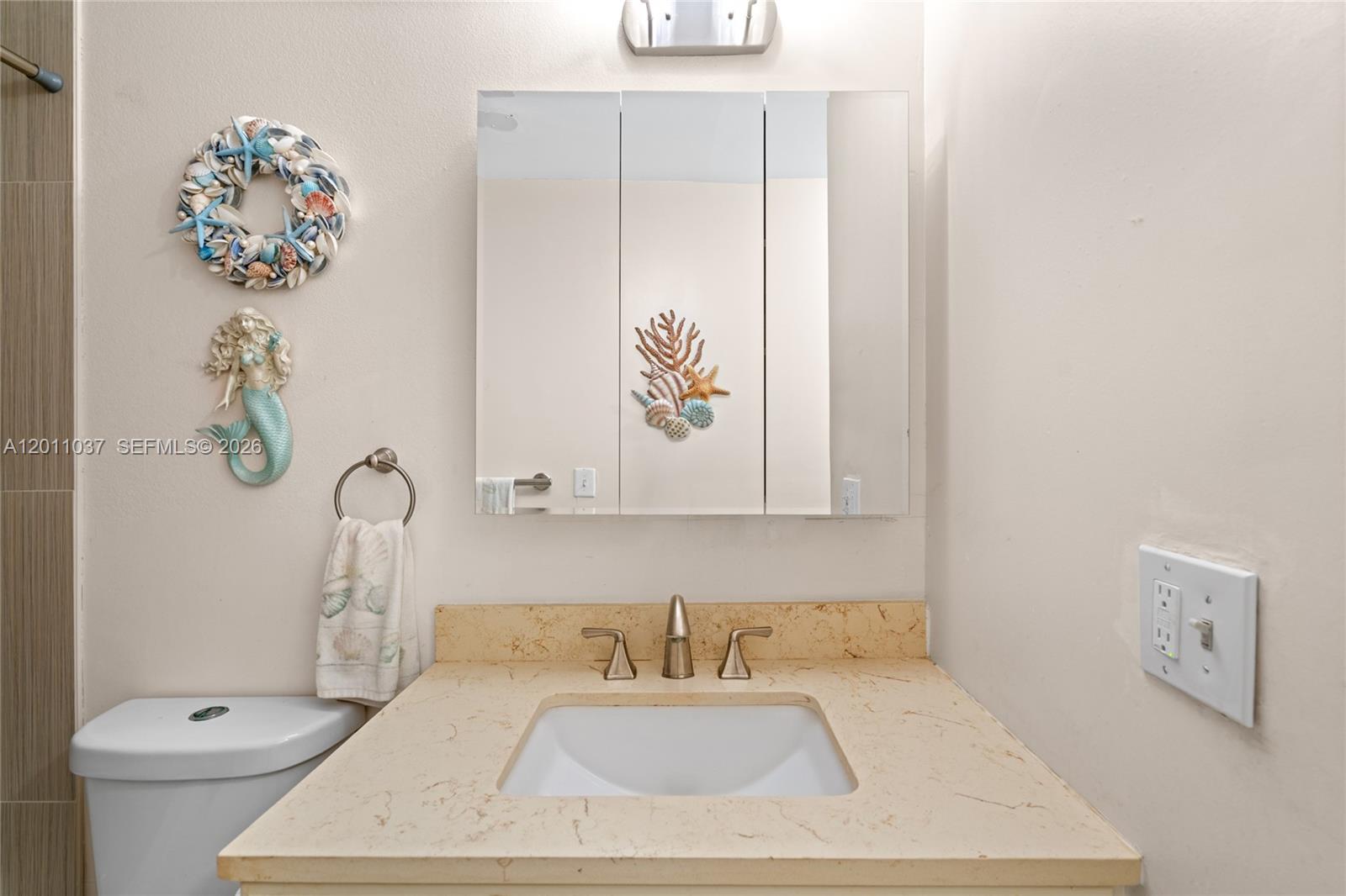 BOCA LAKES CONDO - Residential