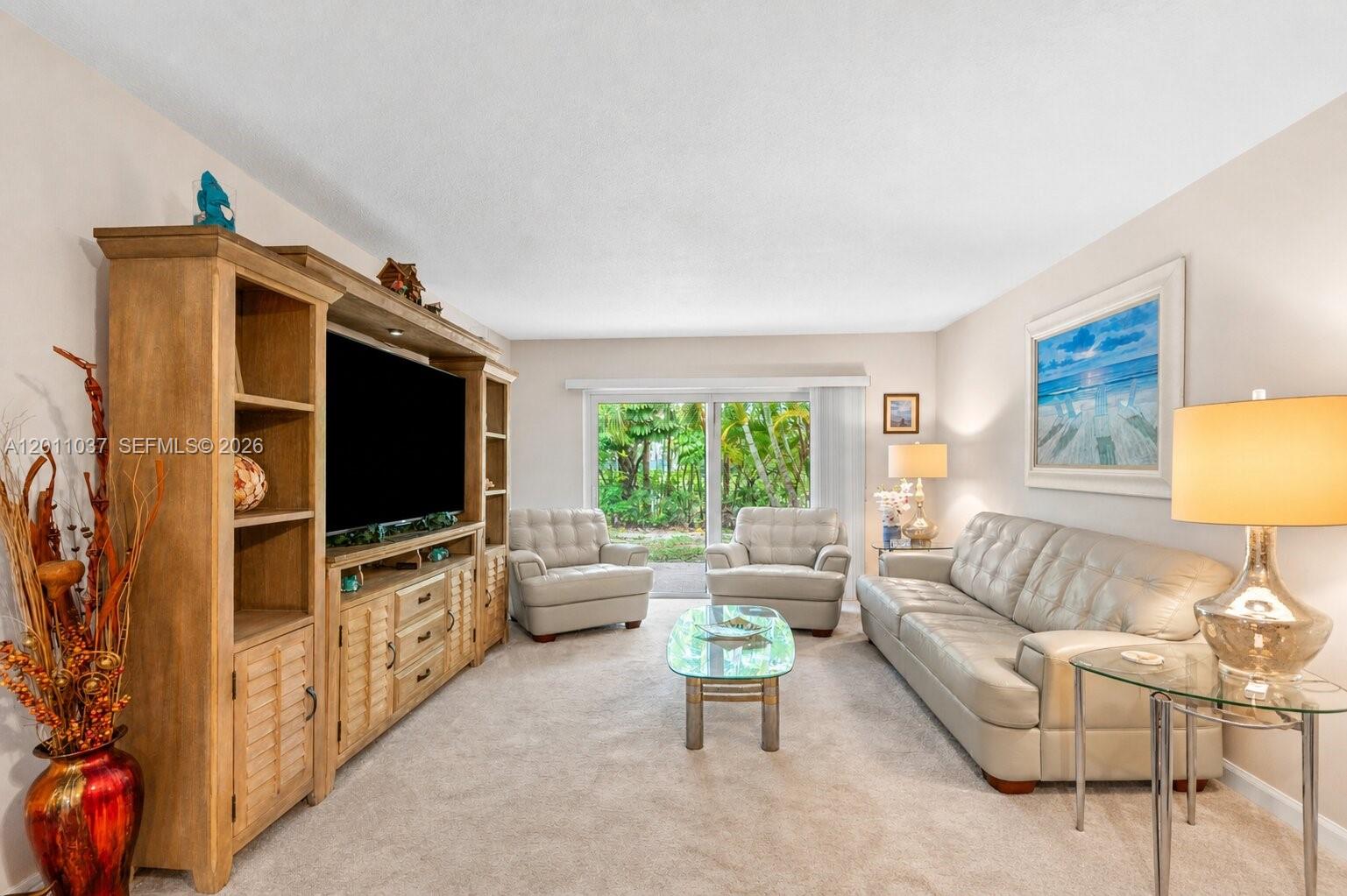 8887 Bella Vista Dr 8887
