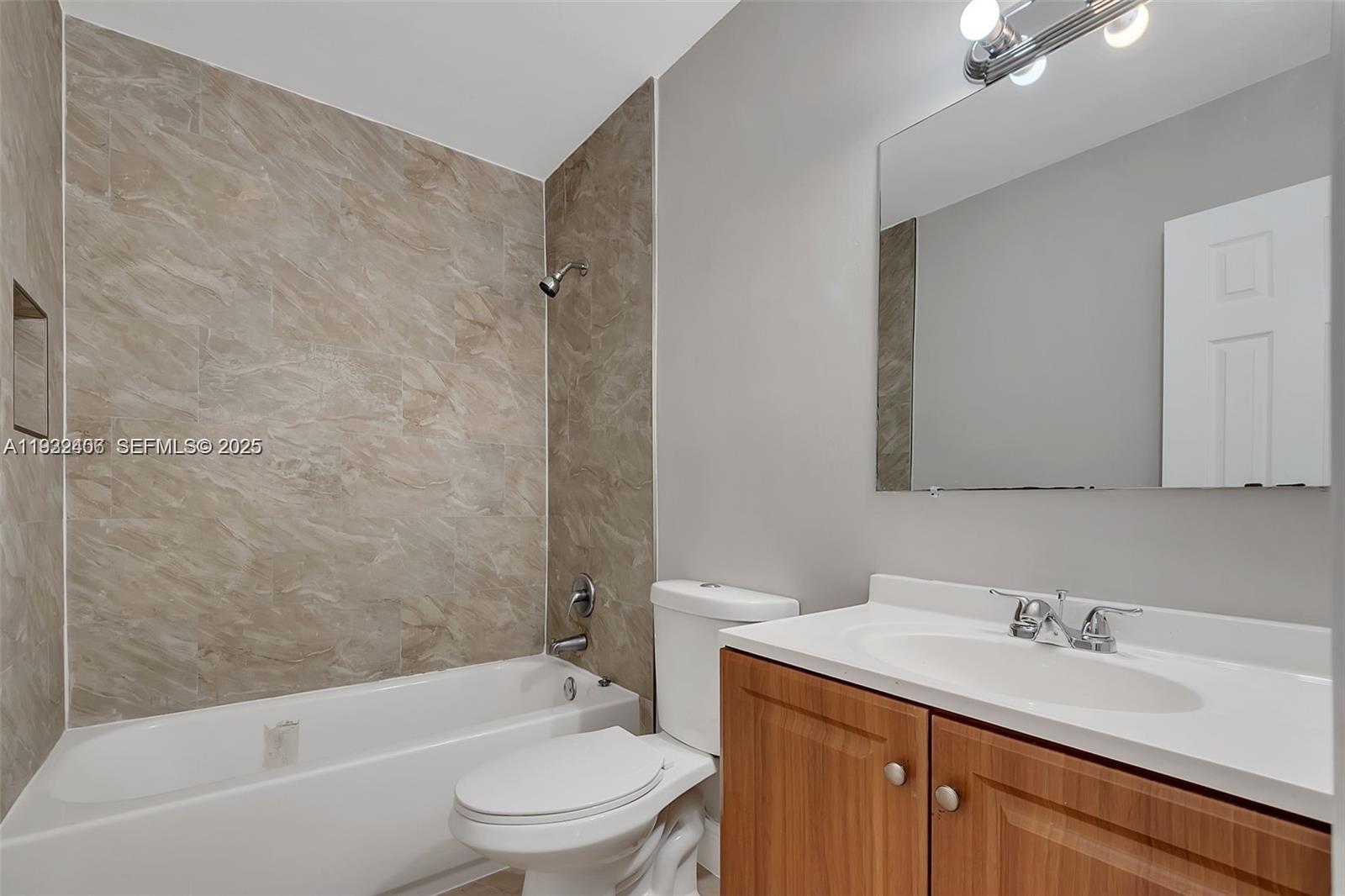 SAGA VIEW - Residential Lease