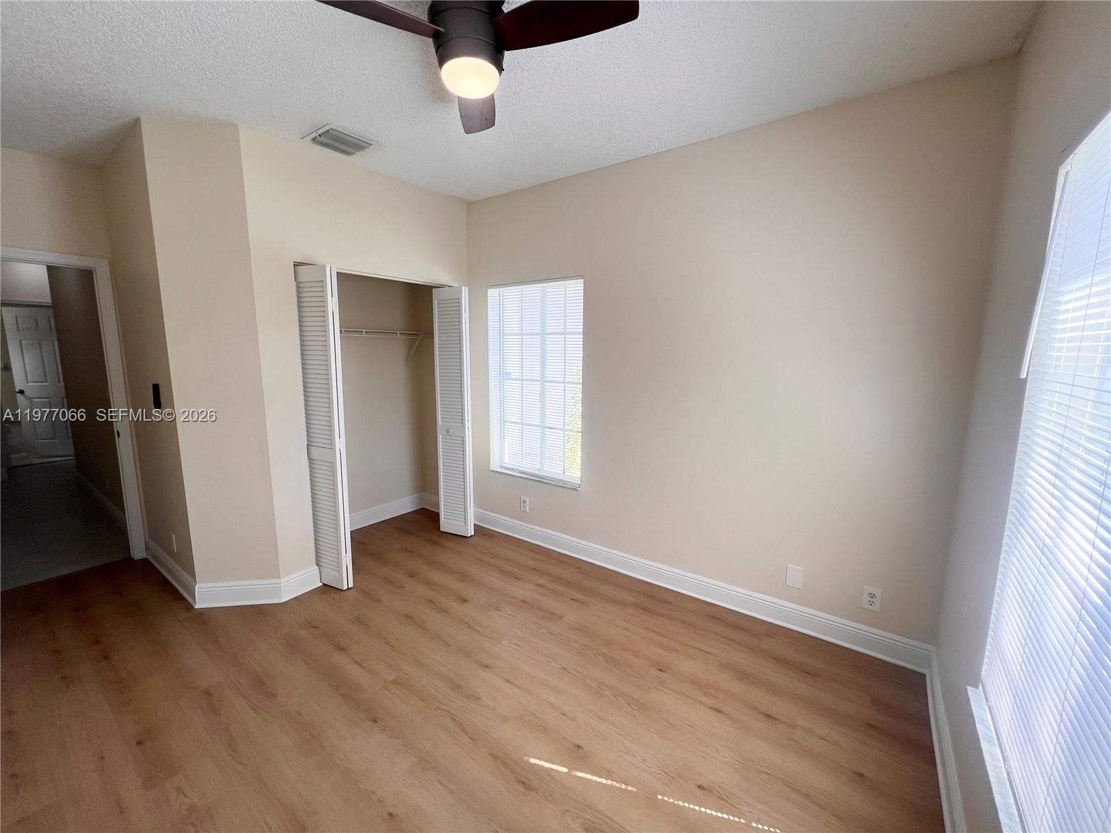 OLYMPIA & YORK RESIDENTIA - Residential Lease