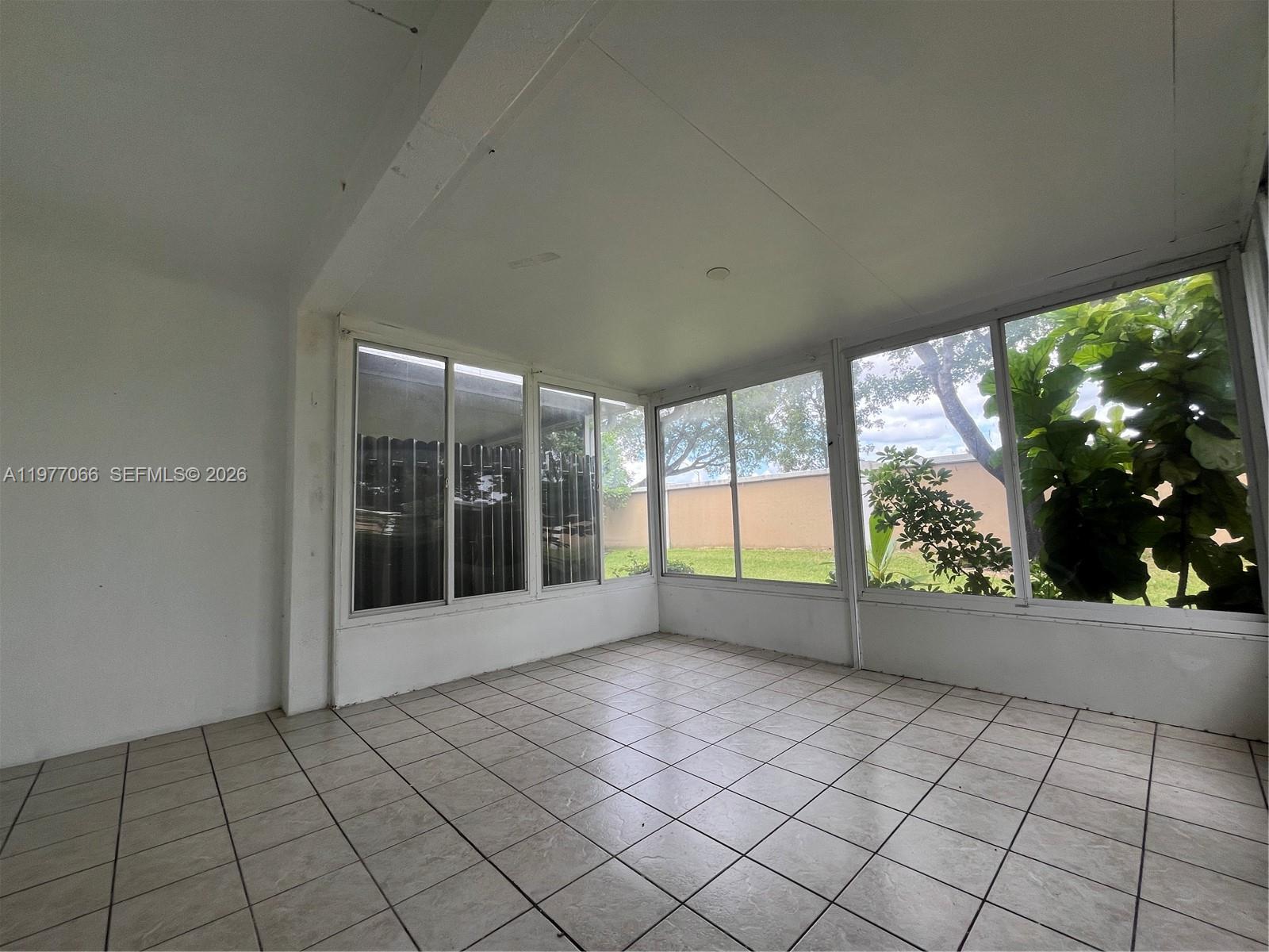 OLYMPIA & YORK RESIDENTIA - Residential Lease