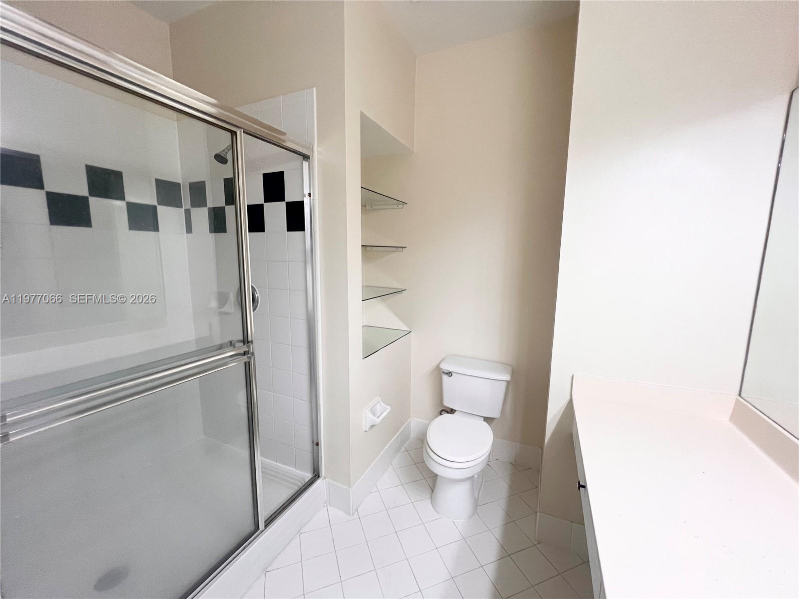 OLYMPIA & YORK RESIDENTIA - Residential Lease