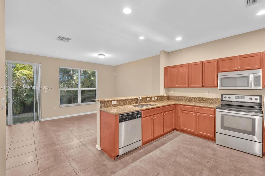 Photo of 3236 NW 31st Ter, Oakland Park, FL 33309 (MLS # A11970529)