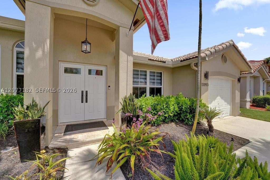 13993 N Cypress Cove Cir