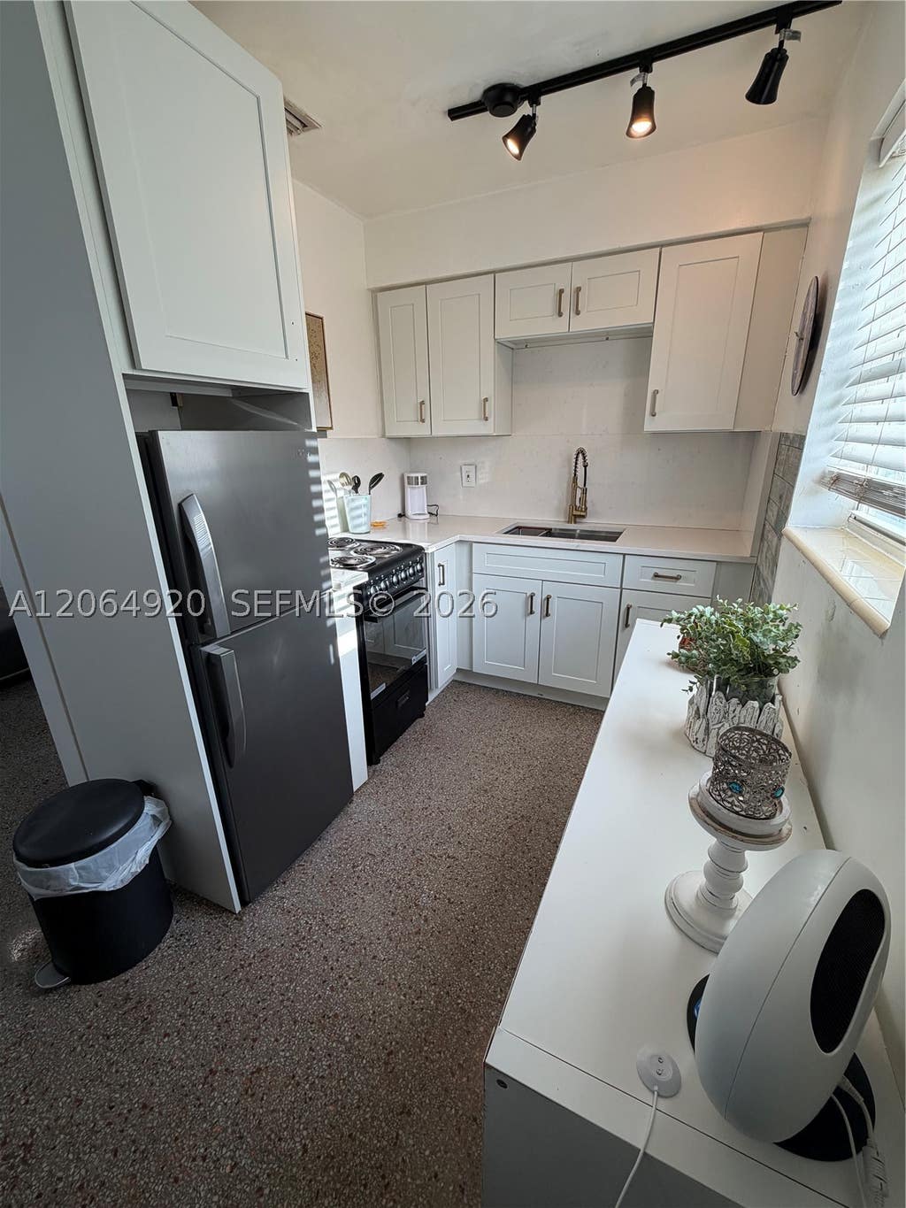 Photo of 2130 Mckinley St #1, Hollywood, FL 33020 (MLS # A12064920)