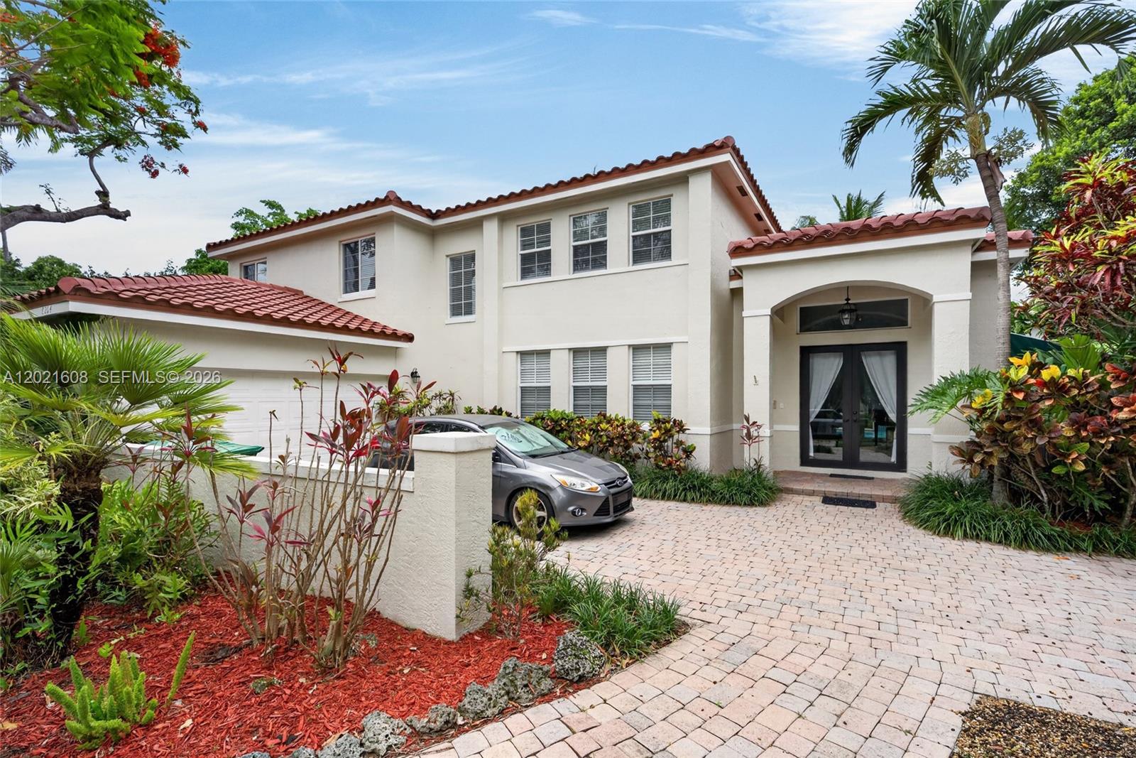 GROVES AT OLD CUTLER - Residential