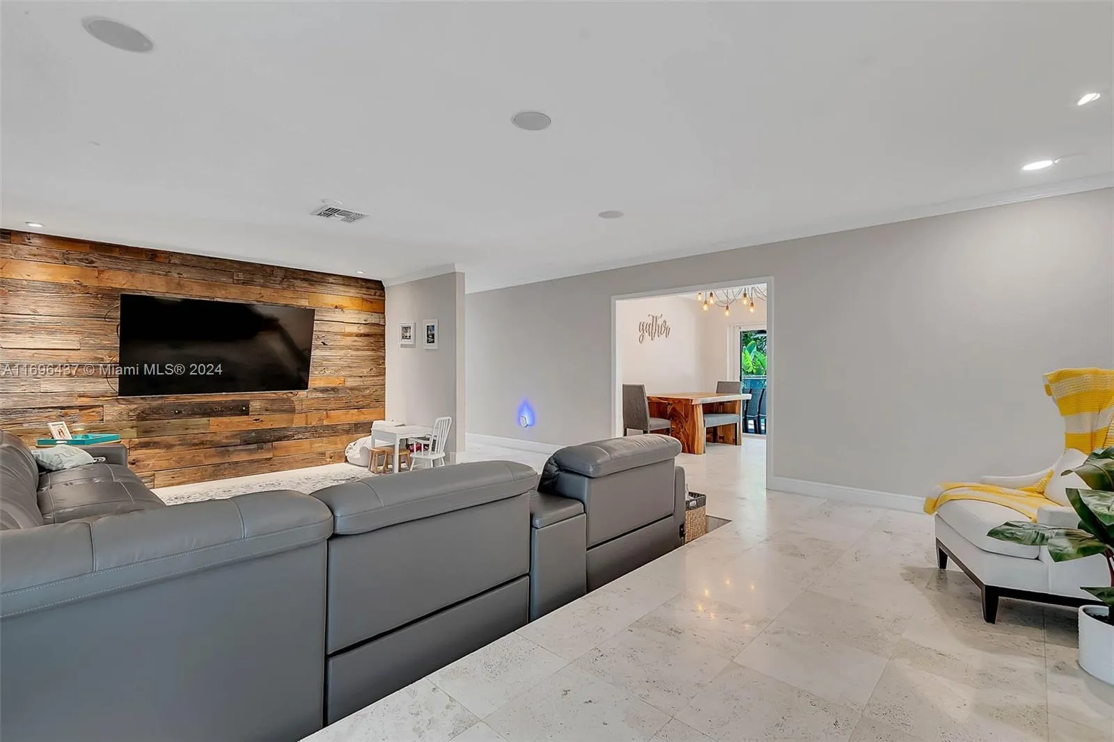 Coral Gables, Florida 33158, United States, 3 Bedrooms Bedrooms, ,2 BathroomsBathrooms,Residential,Pending,31804