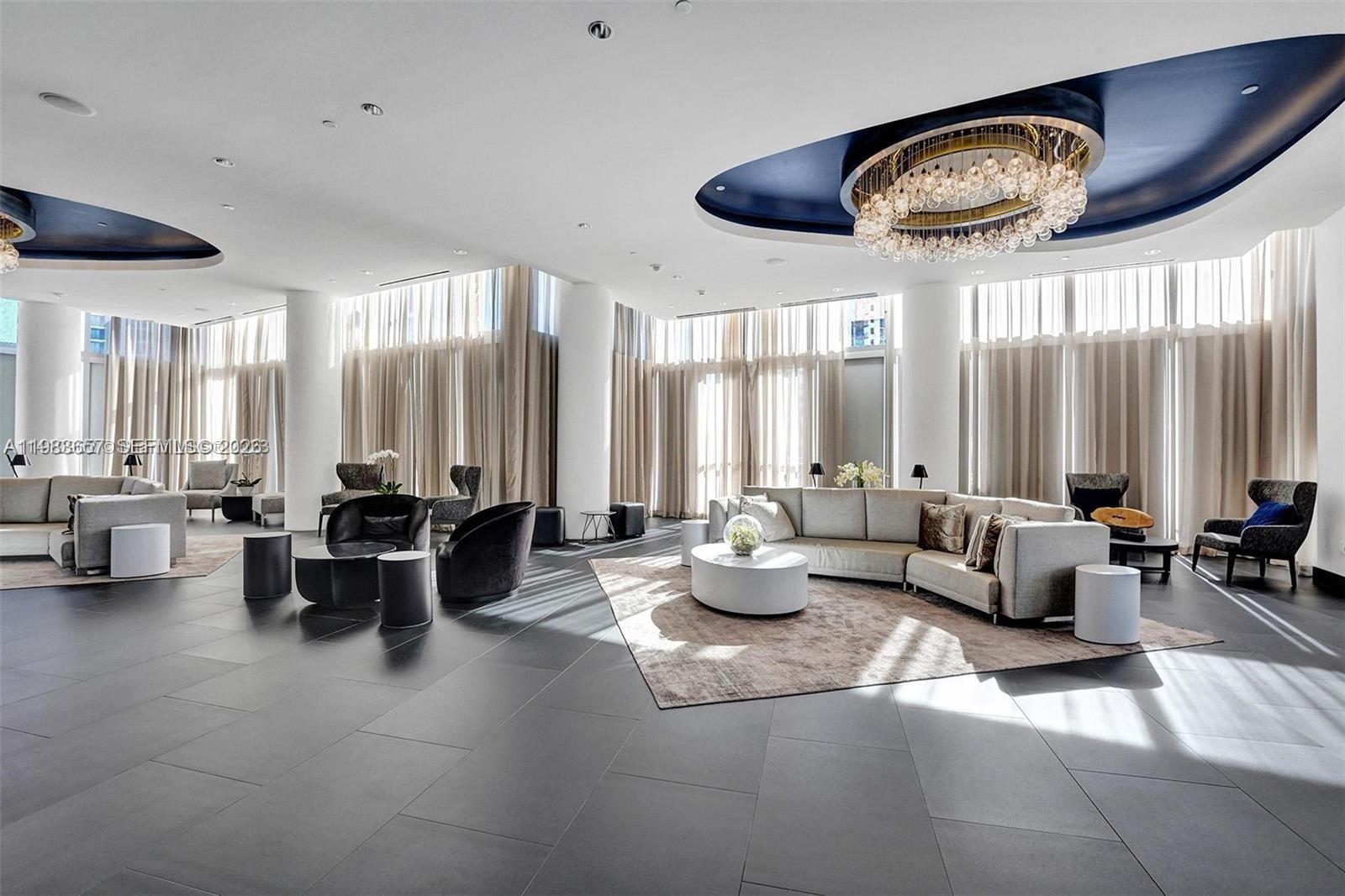 PARAMOUNT MIAMI WORLD - Residential Lease