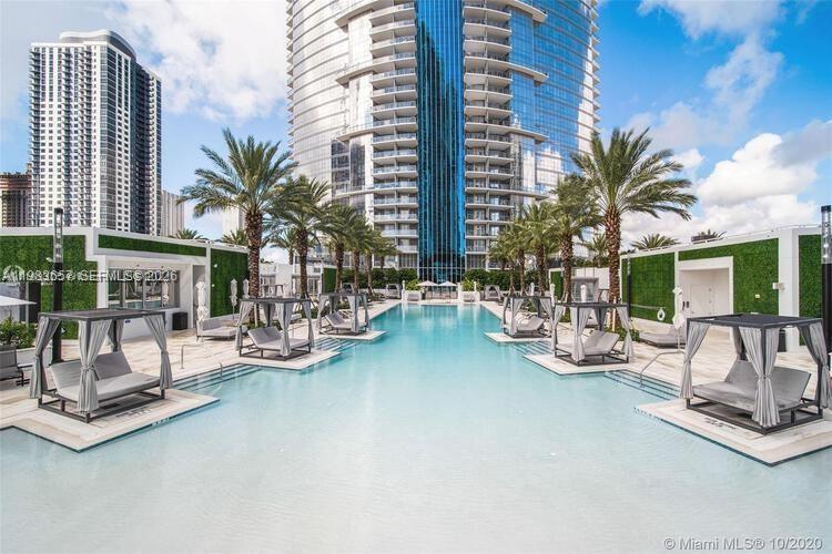 PARAMOUNT MIAMI WORLD - Residential Lease