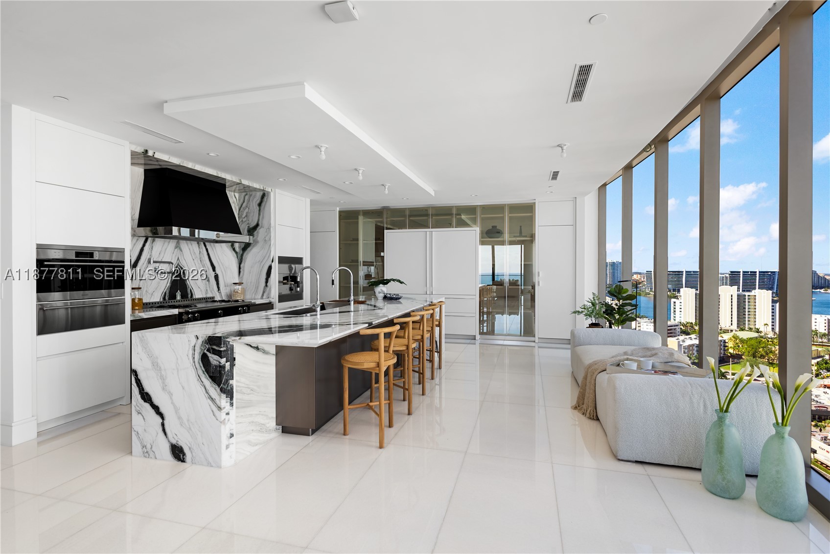 17975 Collins Ave N-1802