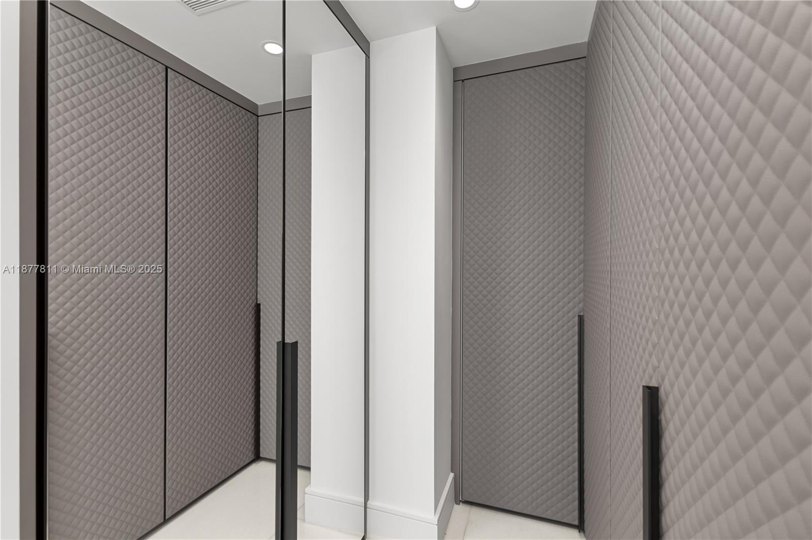 The Estates At Acqualina - Residential