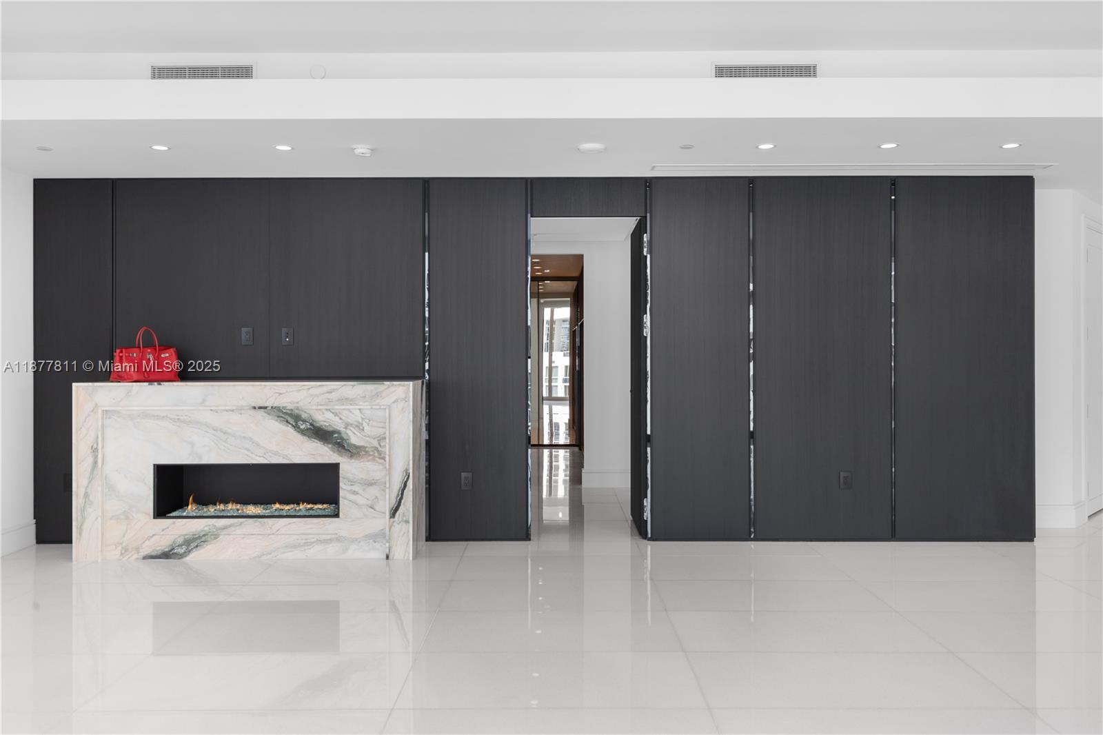 The Estates At Acqualina - Residential