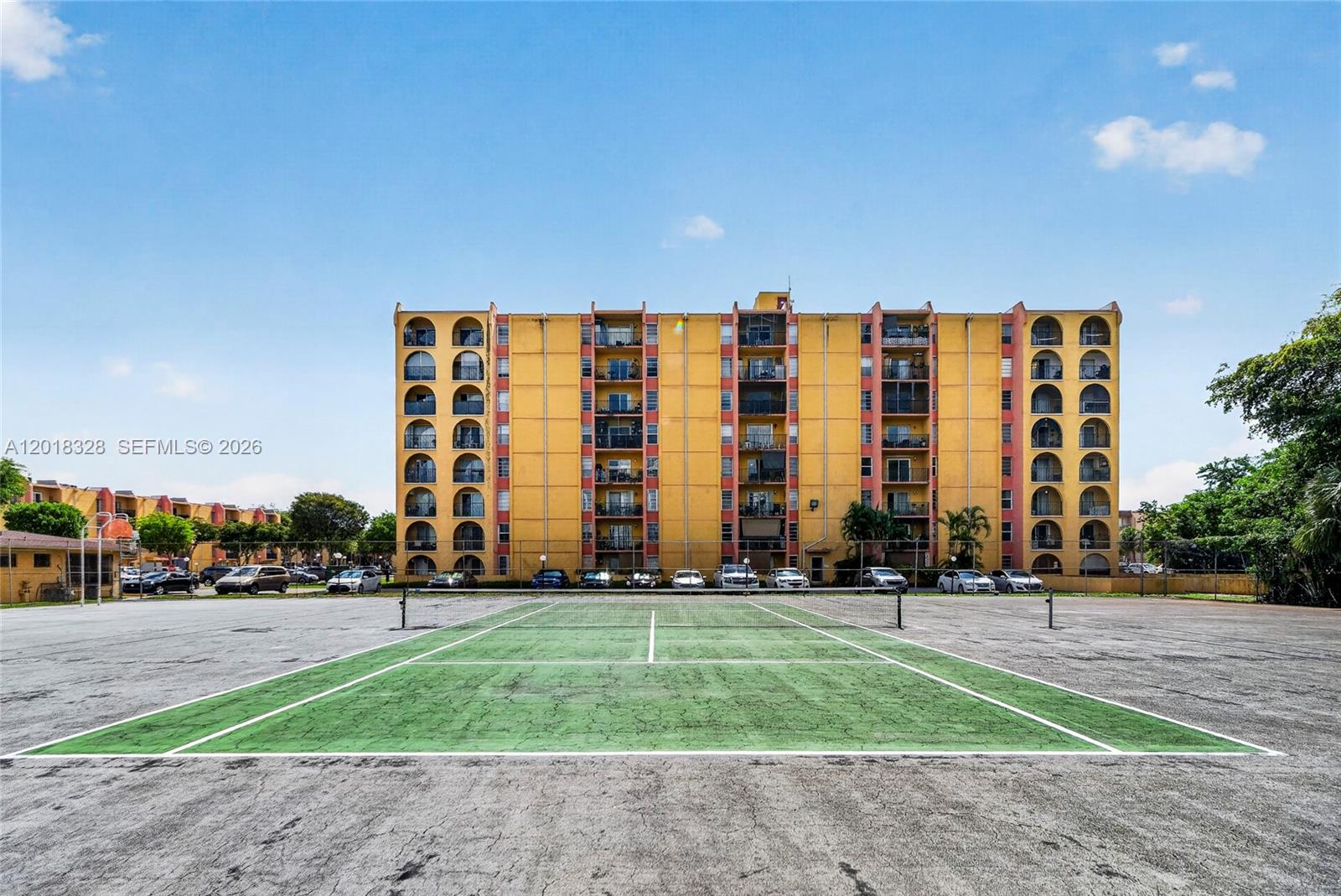 SUNSET VILLAS NO 3 CONDO - Residential