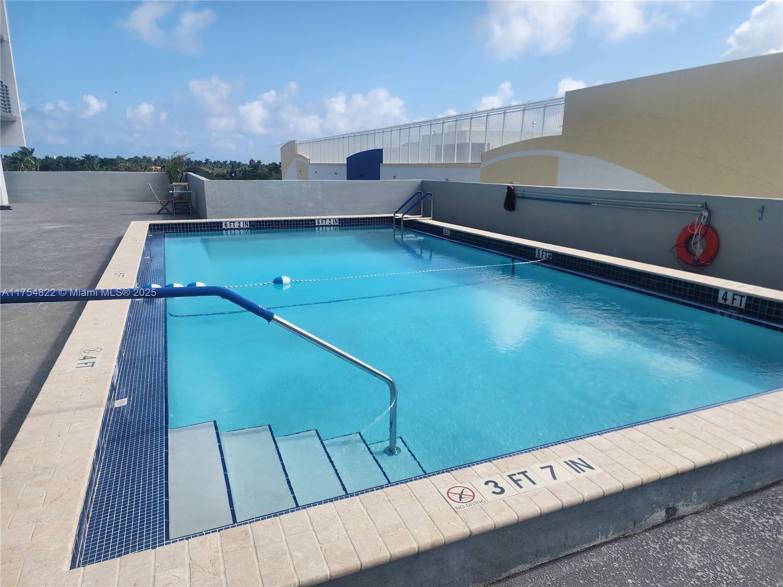 HOME TOWER CONDO - Residential