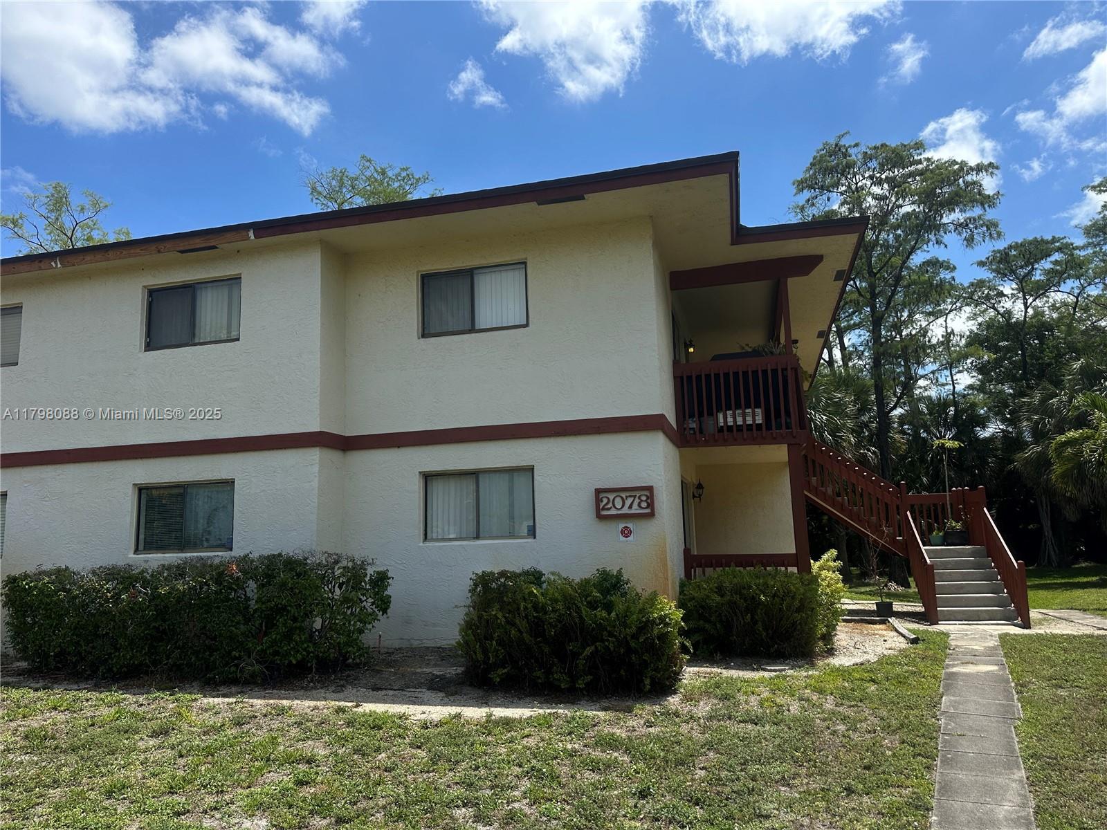 Rental Property at 2078 Nw 43rd Ter 4, Lauderhill, Miami-Dade County, Florida - Bedrooms: 1 
Bathrooms: 1  - $1,450 MO.
