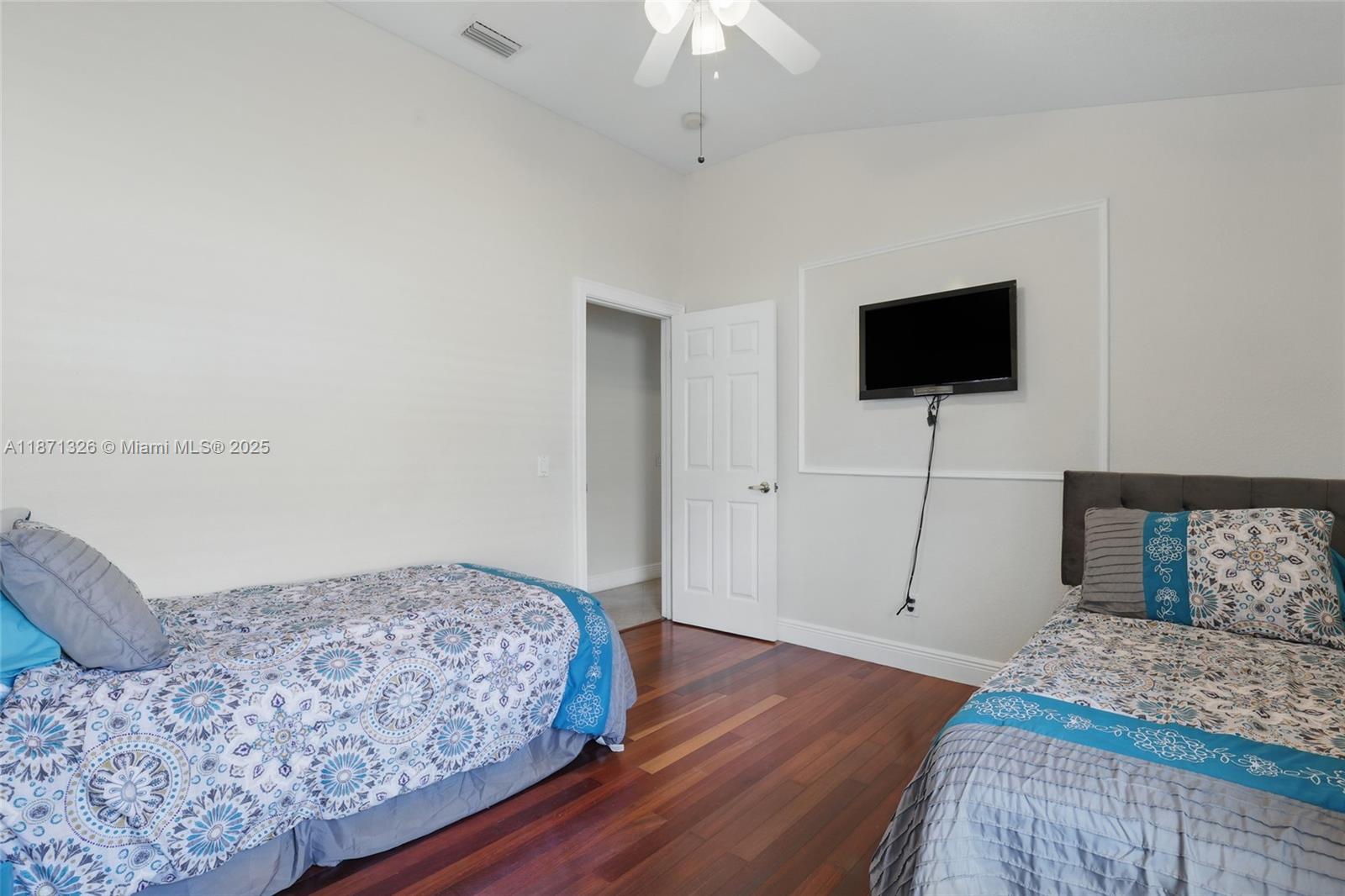 PORT ST LUCIE SECTION 12 - Residential Lease