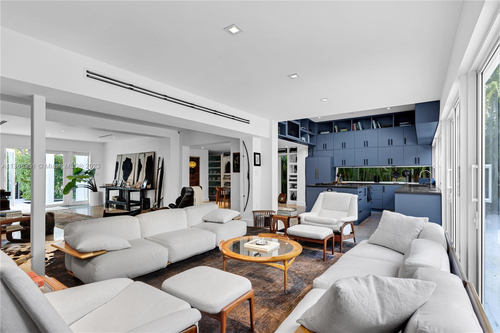 TROPICAL ISLE HOMES SUB 4 - Residential