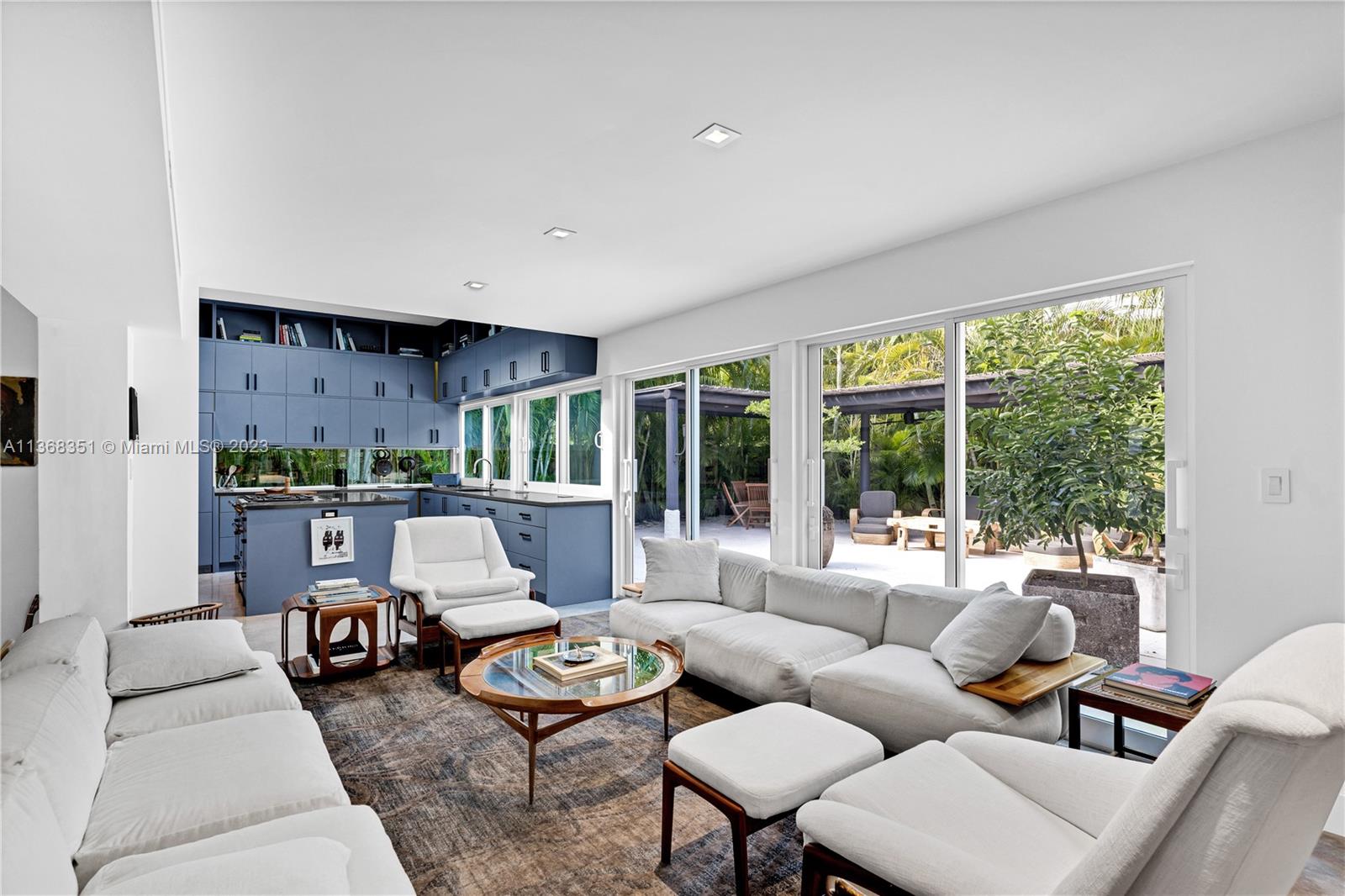 TROPICAL ISLE HOMES SUB 4 - Residential