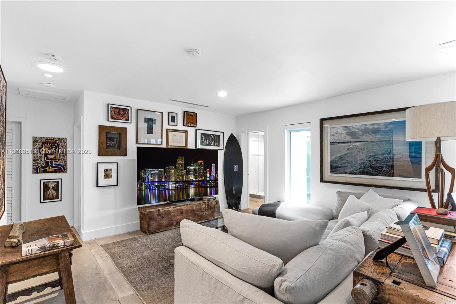 TROPICAL ISLE HOMES SUB 4 - Residential