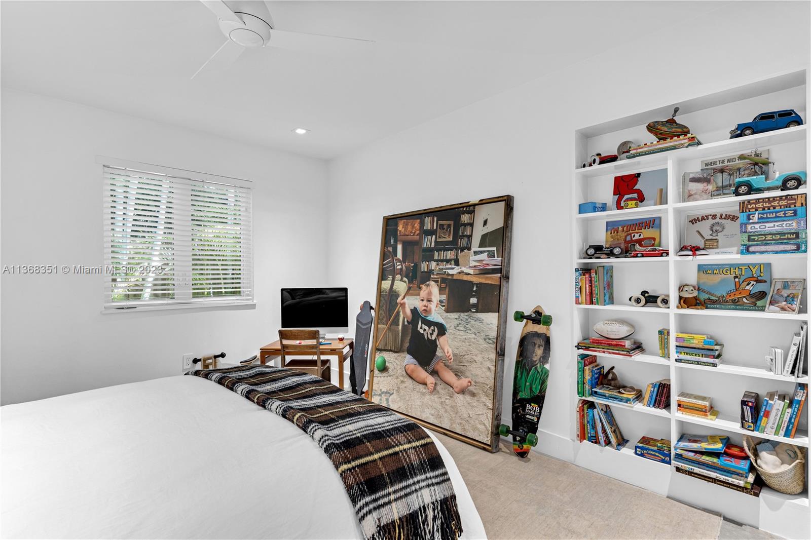 TROPICAL ISLE HOMES SUB 4 - Residential