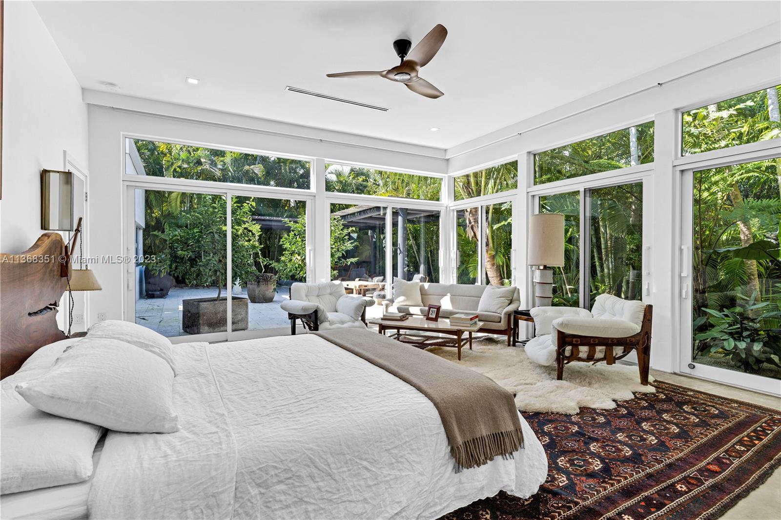 TROPICAL ISLE HOMES SUB 4 - Residential