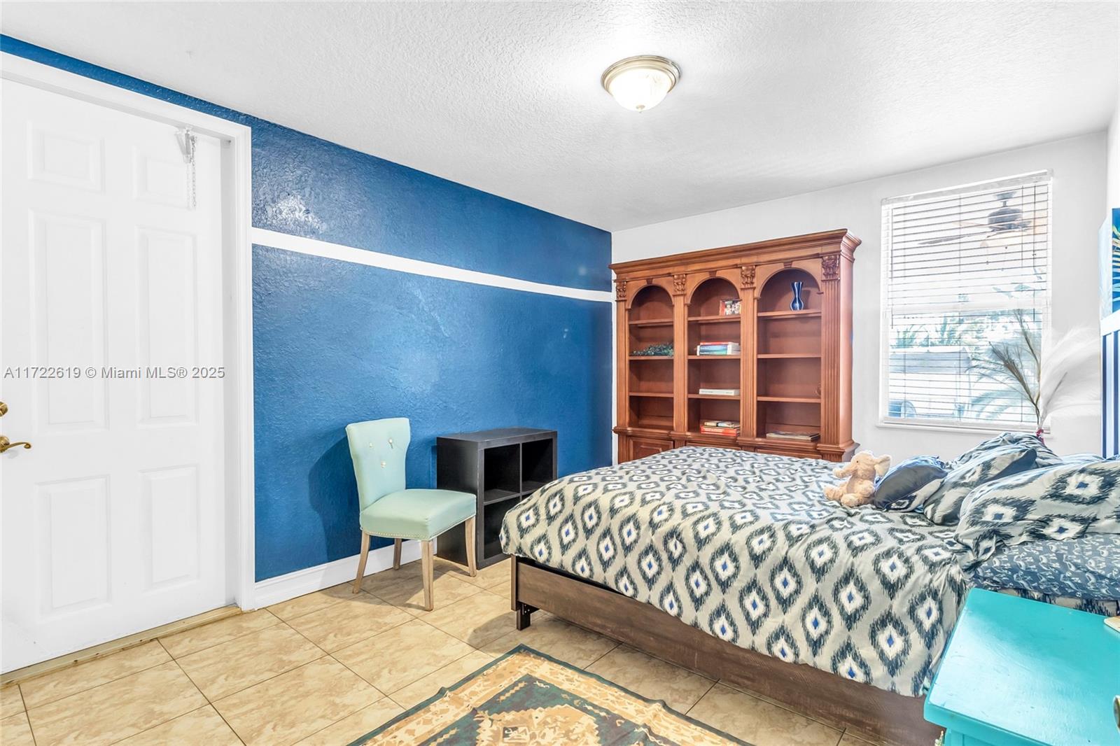 3RD ADDN TO ROYAL OAKS - Residential