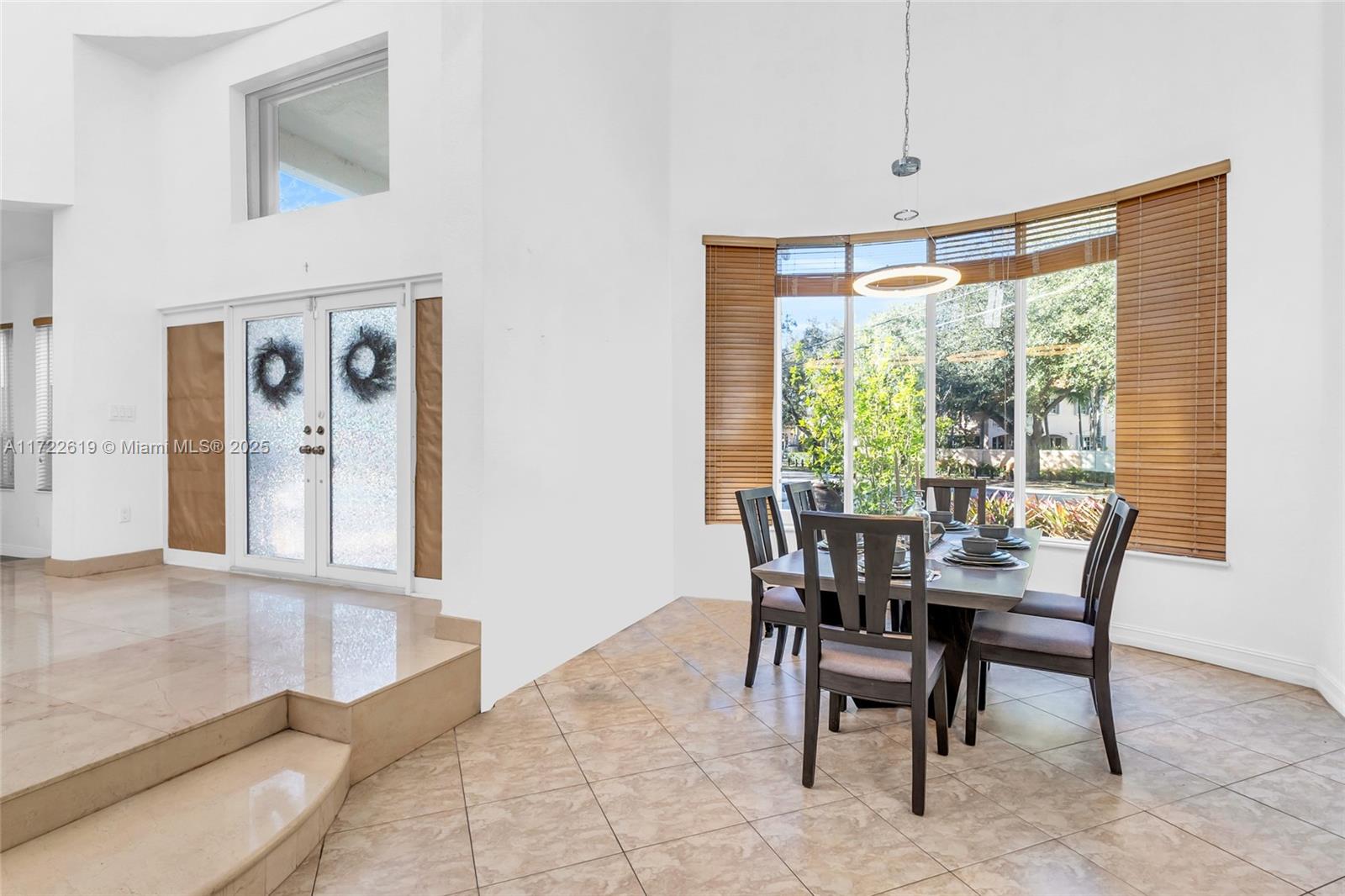 3RD ADDN TO ROYAL OAKS - Residential