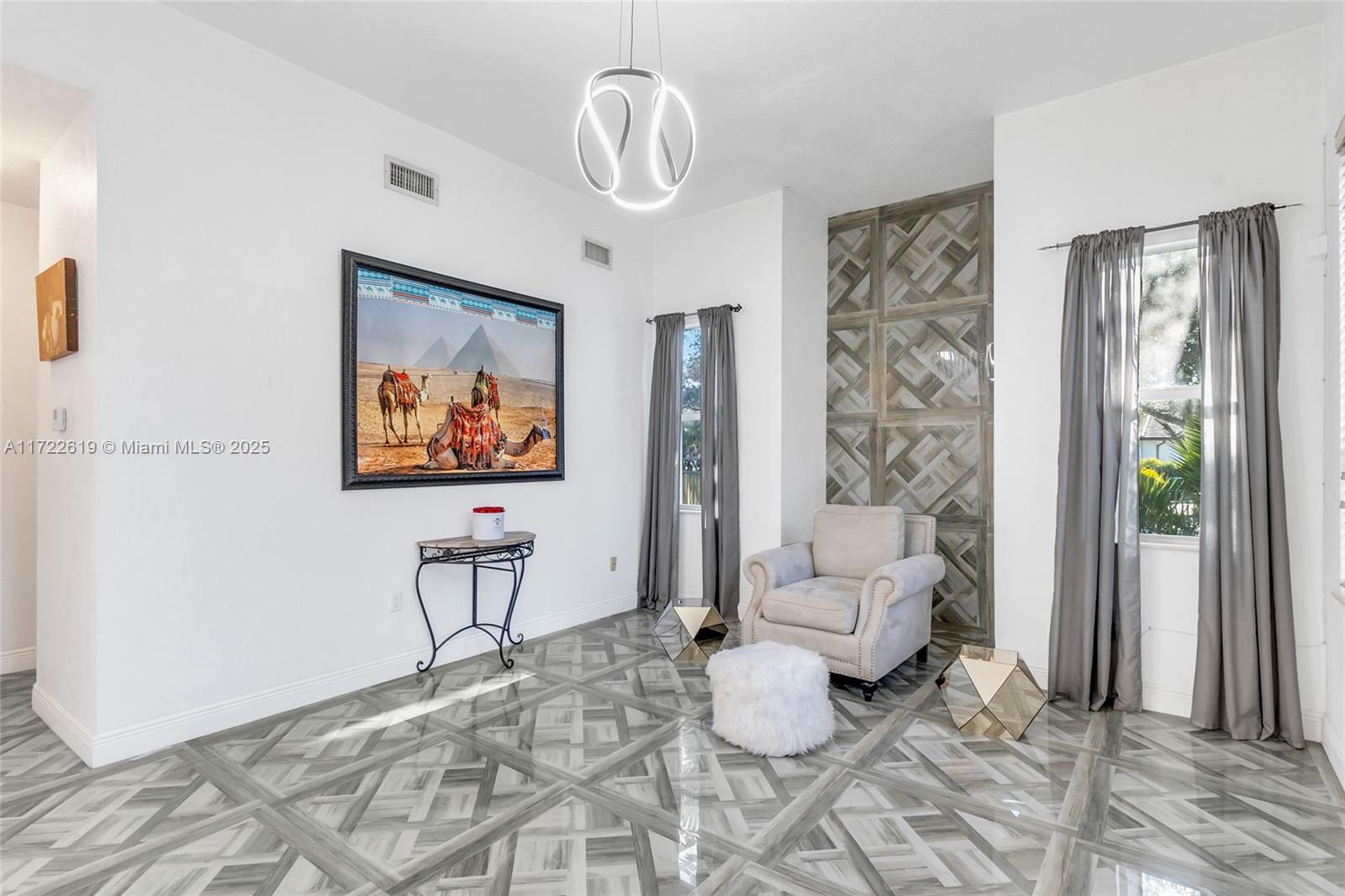 3RD ADDN TO ROYAL OAKS - Residential