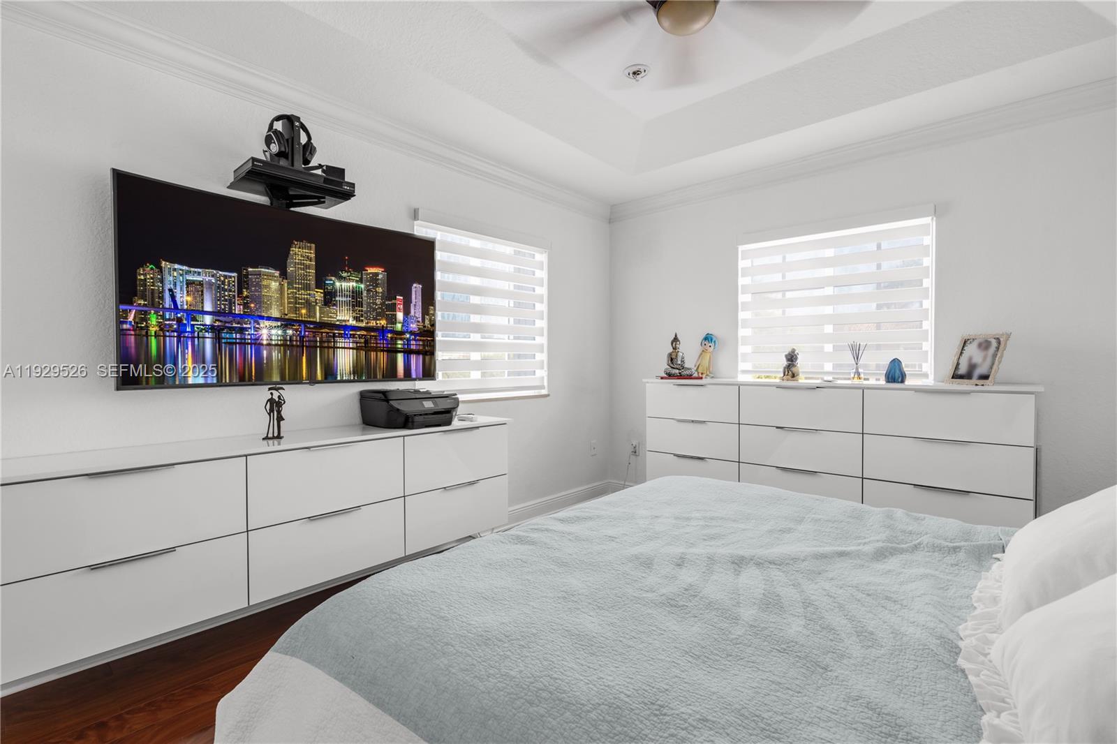 MANDARIN LAKES - Residential