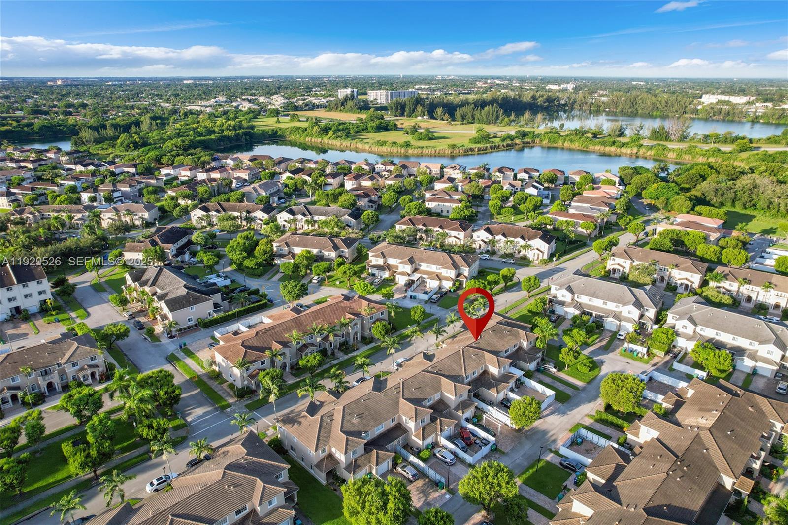 MANDARIN LAKES - Residential