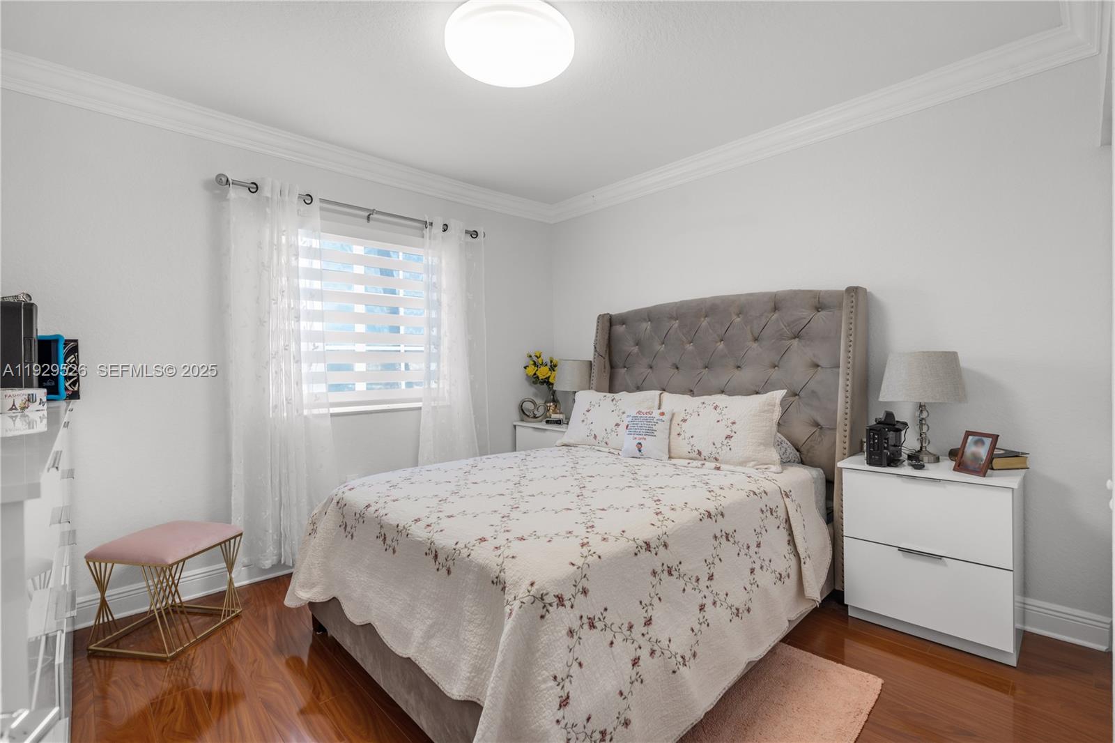 MANDARIN LAKES - Residential