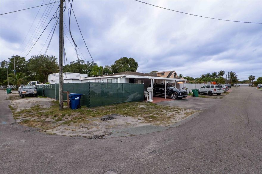 iNVESTOR OPPORTUNITY!!! This is a 5 Bedroom, 4 Bathroom with an RV (2005) Thor Tahoe included on the sale making $930, Income producing Home generating $7,580 /Month income revenue.The home sits on a spacious corner with ample parking spaces, Flat roof 2020, Angled roof 2023 cover roof eproxi paint. (Low expenses) Gross income 8.50%, Net-income 7.75%.   Schedule showig with the office.