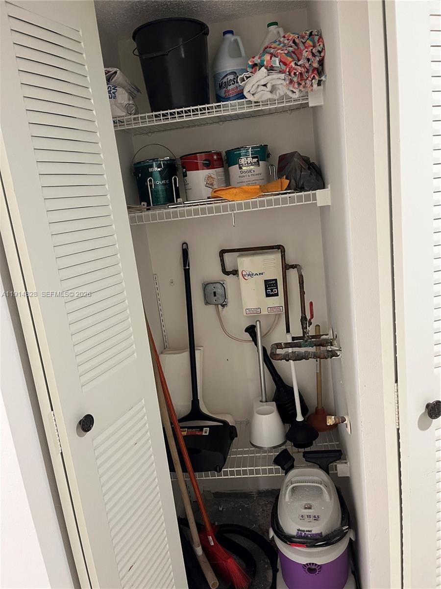 SUFFOLK AT CENTURY VILLAG - Residential