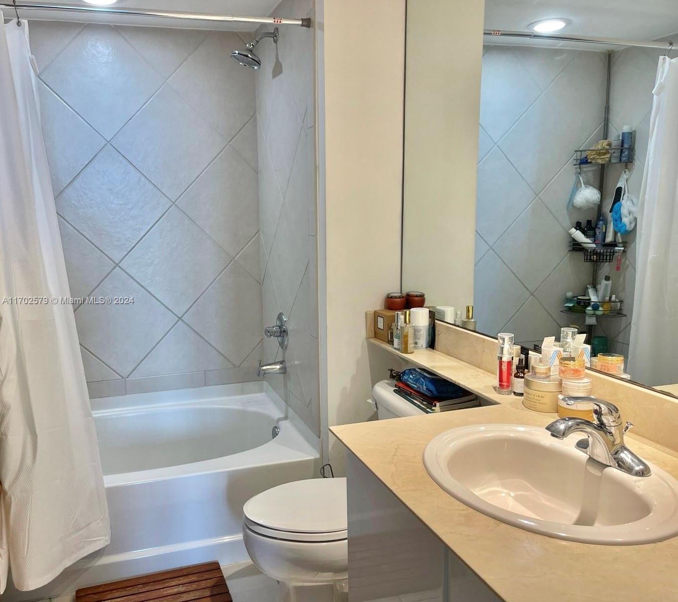 ONE MIAMI WEST CONDO - Residential Lease