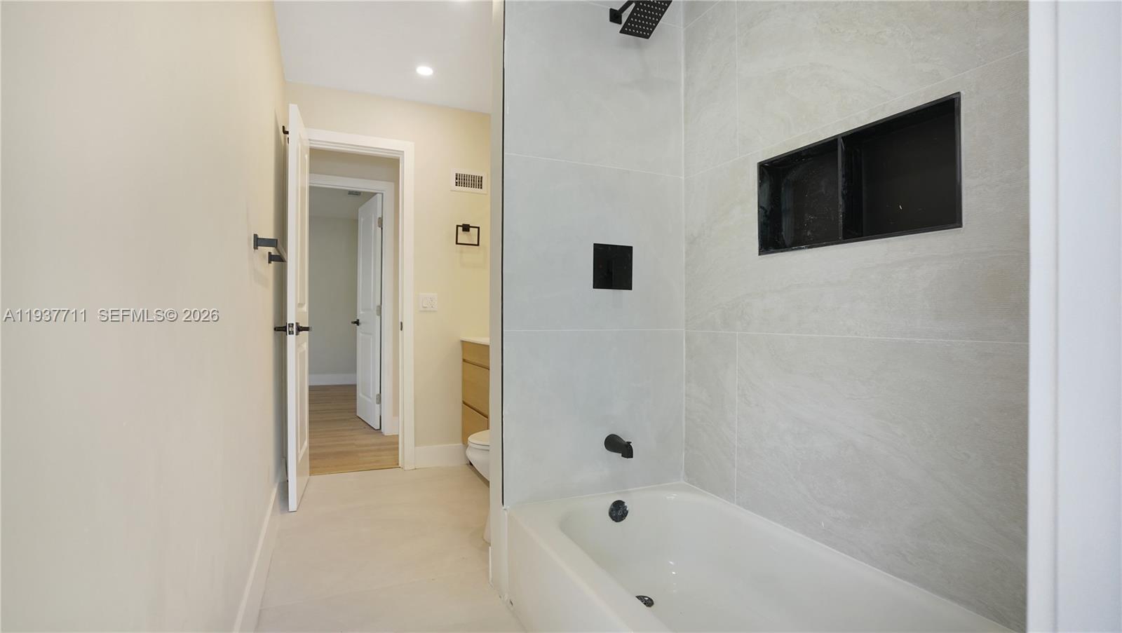 SUNRISE GOLF VILLAGE SEC - Residential