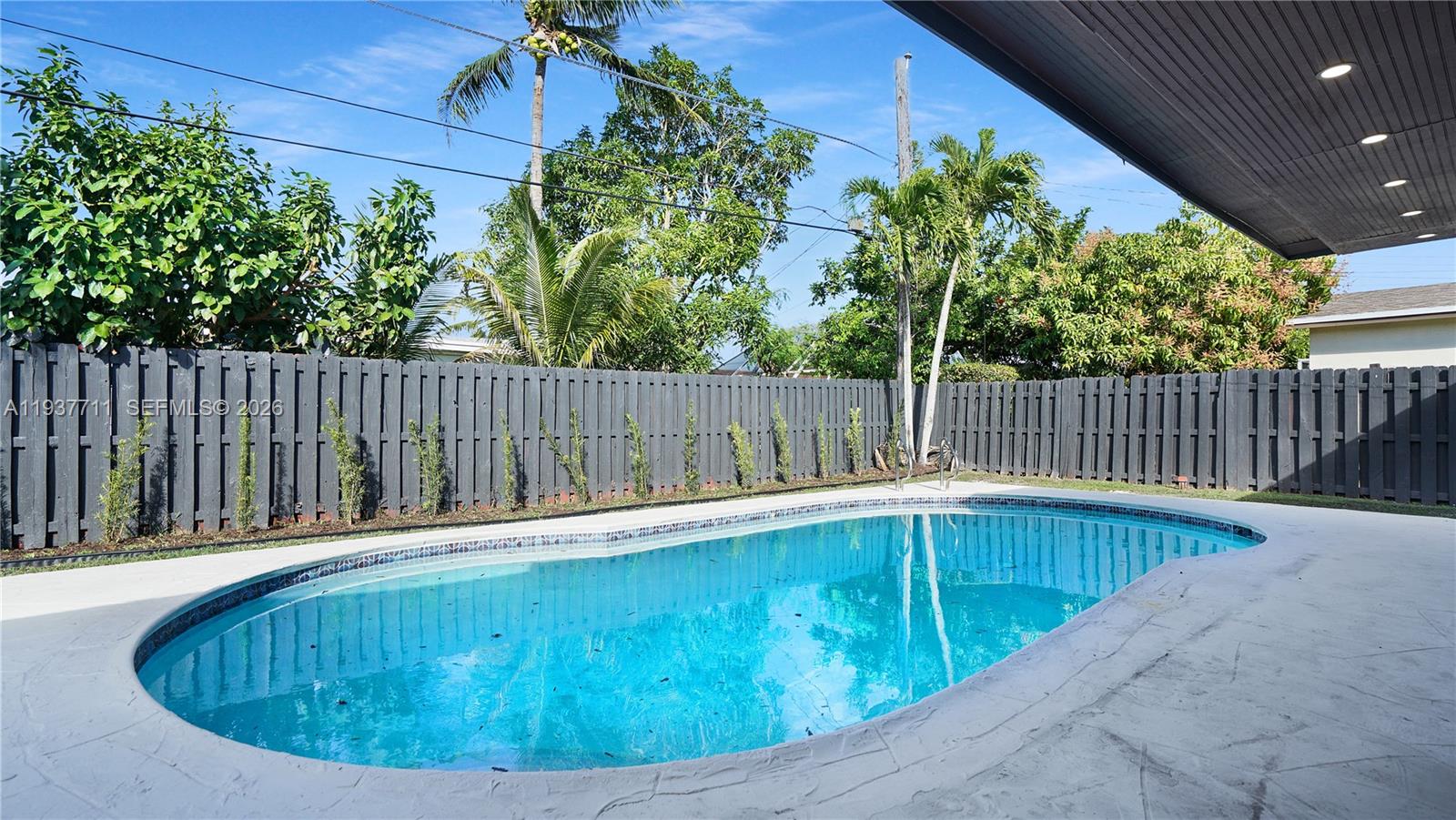 SUNRISE GOLF VILLAGE SEC - Residential