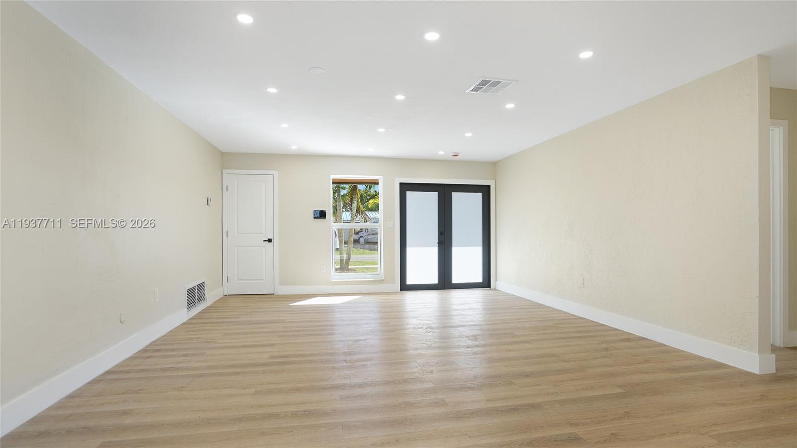 SUNRISE GOLF VILLAGE SEC - Residential