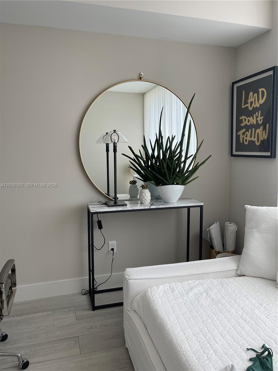 BISCAYNE BEACH CONDO - Residential