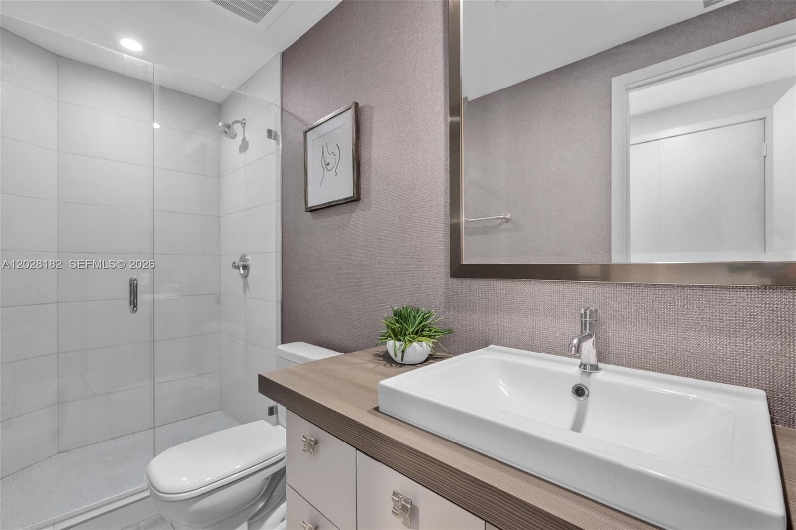 BISCAYNE BEACH CONDO - Residential